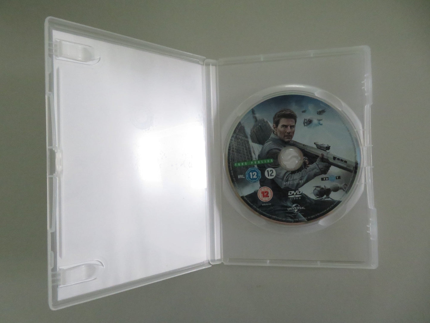 OBLIVION (DVD) TOM CRUISE MORGAN FREEMAN 2013 REGION 2,4 Movie posters