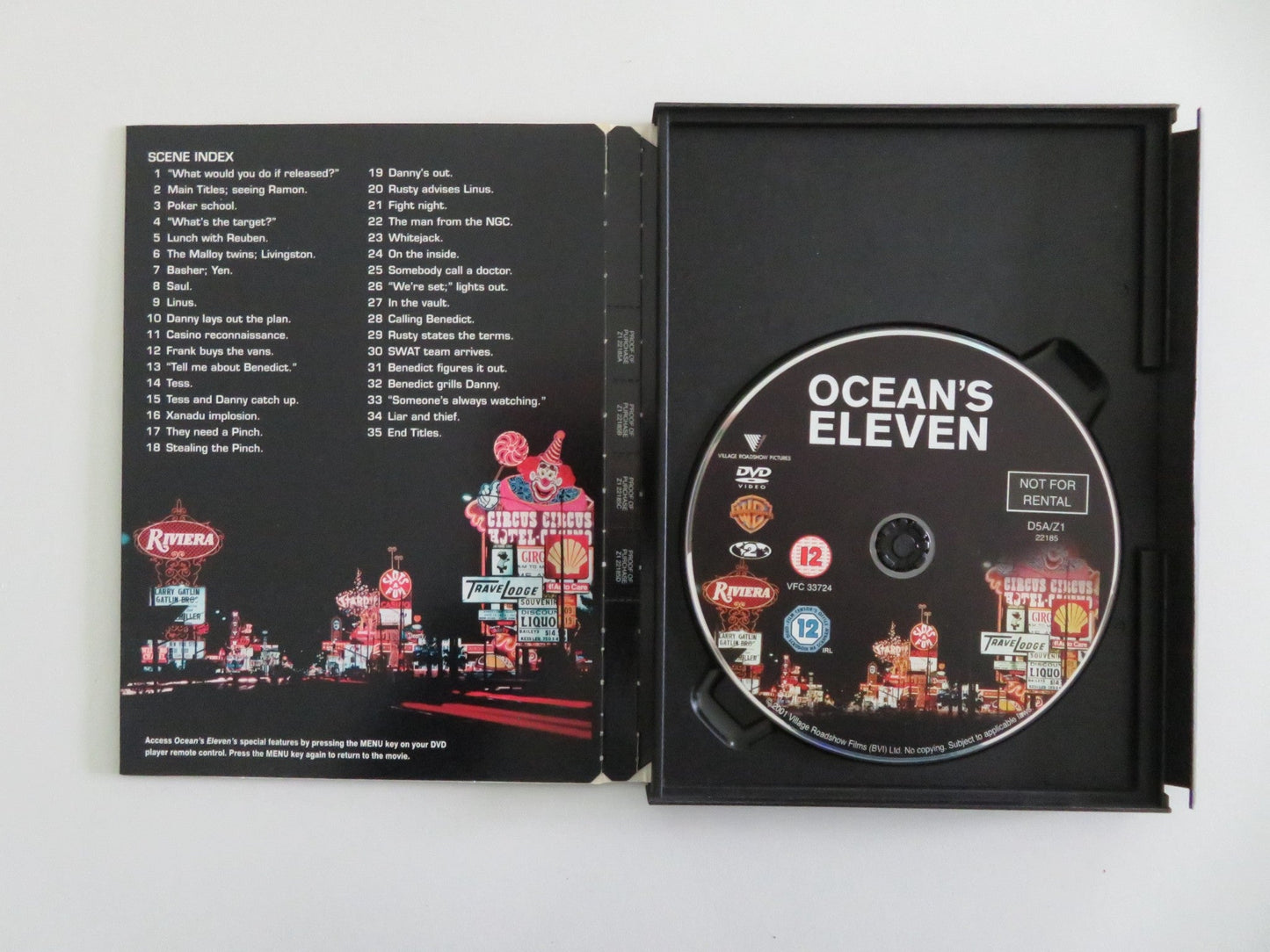 Ocean's Eleven - B (DVD) George Clooney Brad Pitt Matt Damon 2001 Region 2 Movie posters