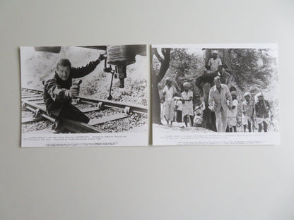 OCTOPUSSY MOVIE STILL PHOTO LOT OF 2 007 JAMES BOND ROGER MOORE MAUD ADAMS 1983 - Rendezvous Cinema