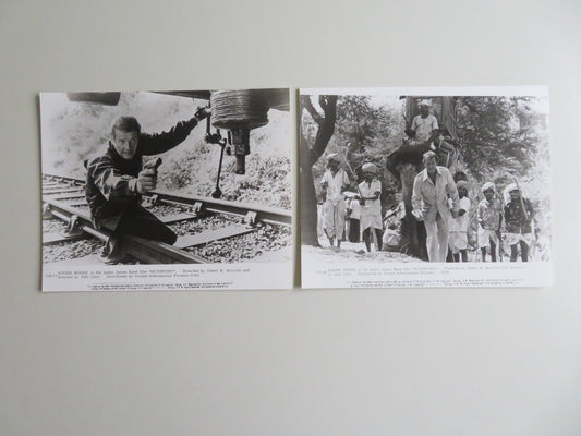 OCTOPUSSY MOVIE STILL PHOTO LOT OF 2 007 JAMES BOND ROGER MOORE MAUD ADAMS 1983 - Rendezvous Cinema