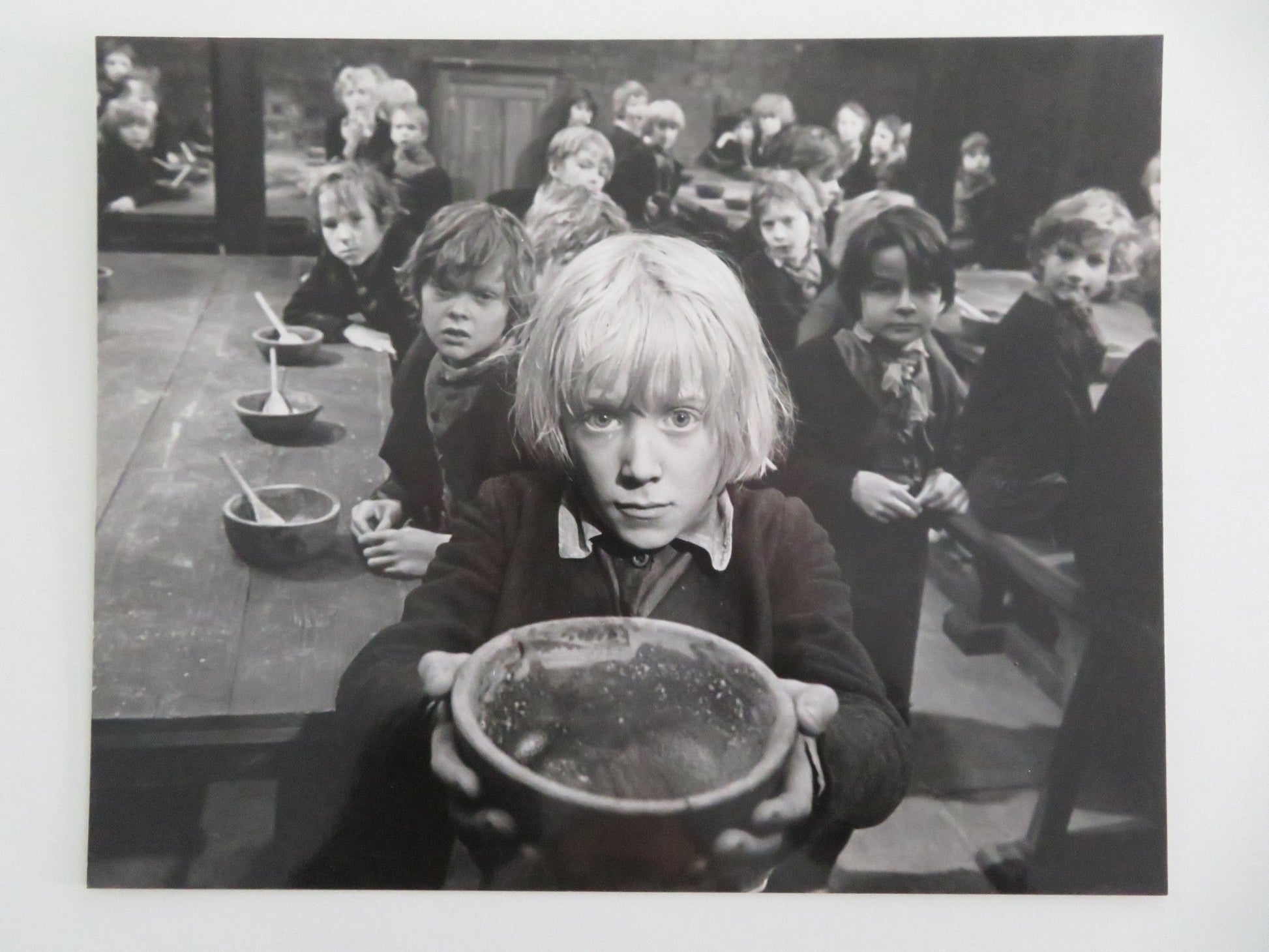 OLIVER TWIST MOVIE STILL PHOTO LOT OF 5 TIM CURRY GEORGE C. SCOTT 1982 Movie posters