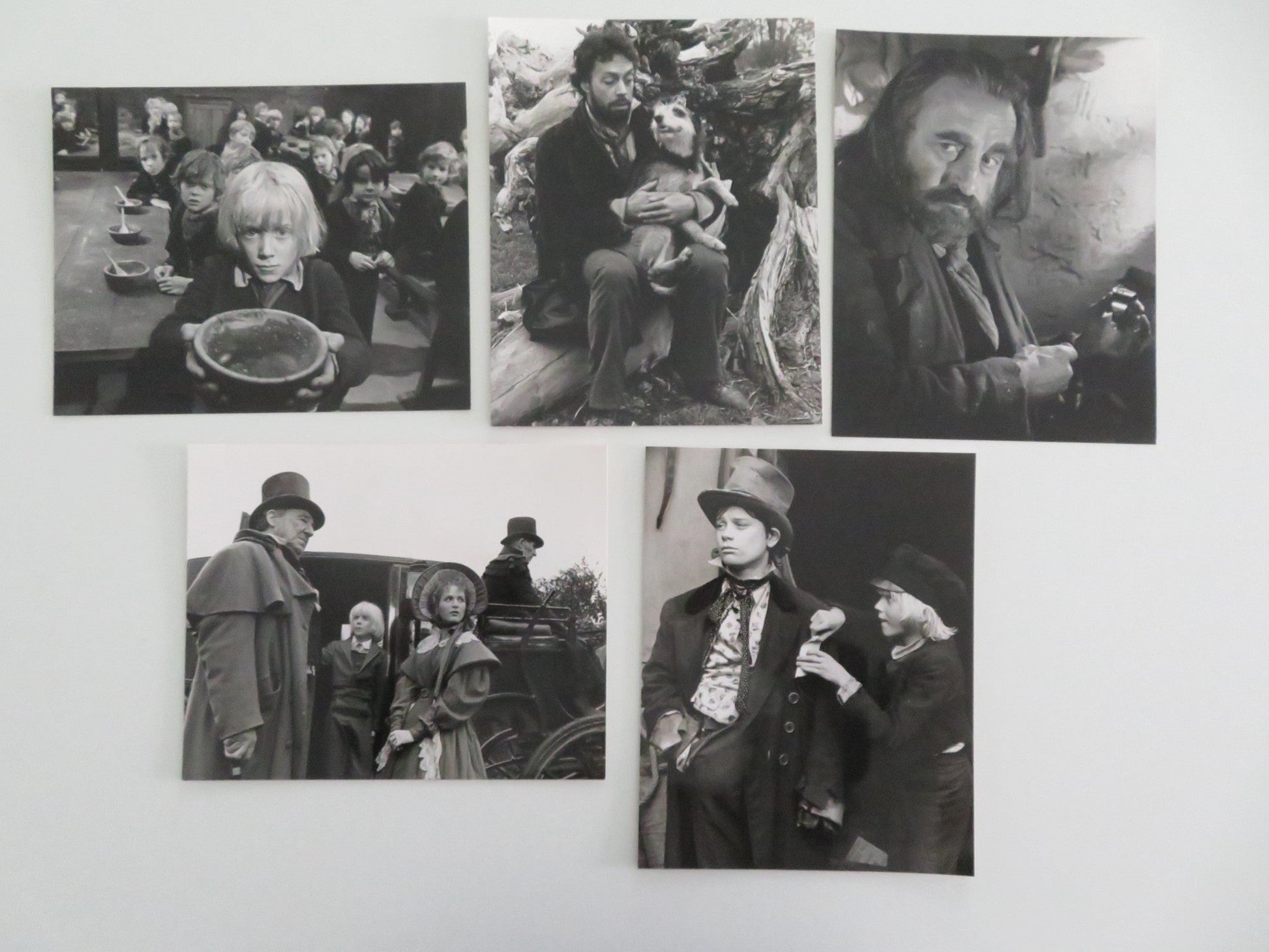 OLIVER TWIST MOVIE STILL PHOTO LOT OF 5 TIM CURRY GEORGE C. SCOTT 1982 Movie posters