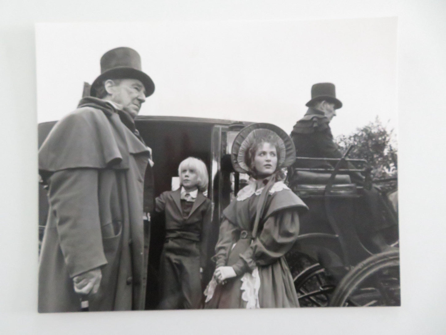 OLIVER TWIST MOVIE STILL PHOTO LOT OF 5 TIM CURRY GEORGE C. SCOTT 1982 Movie posters