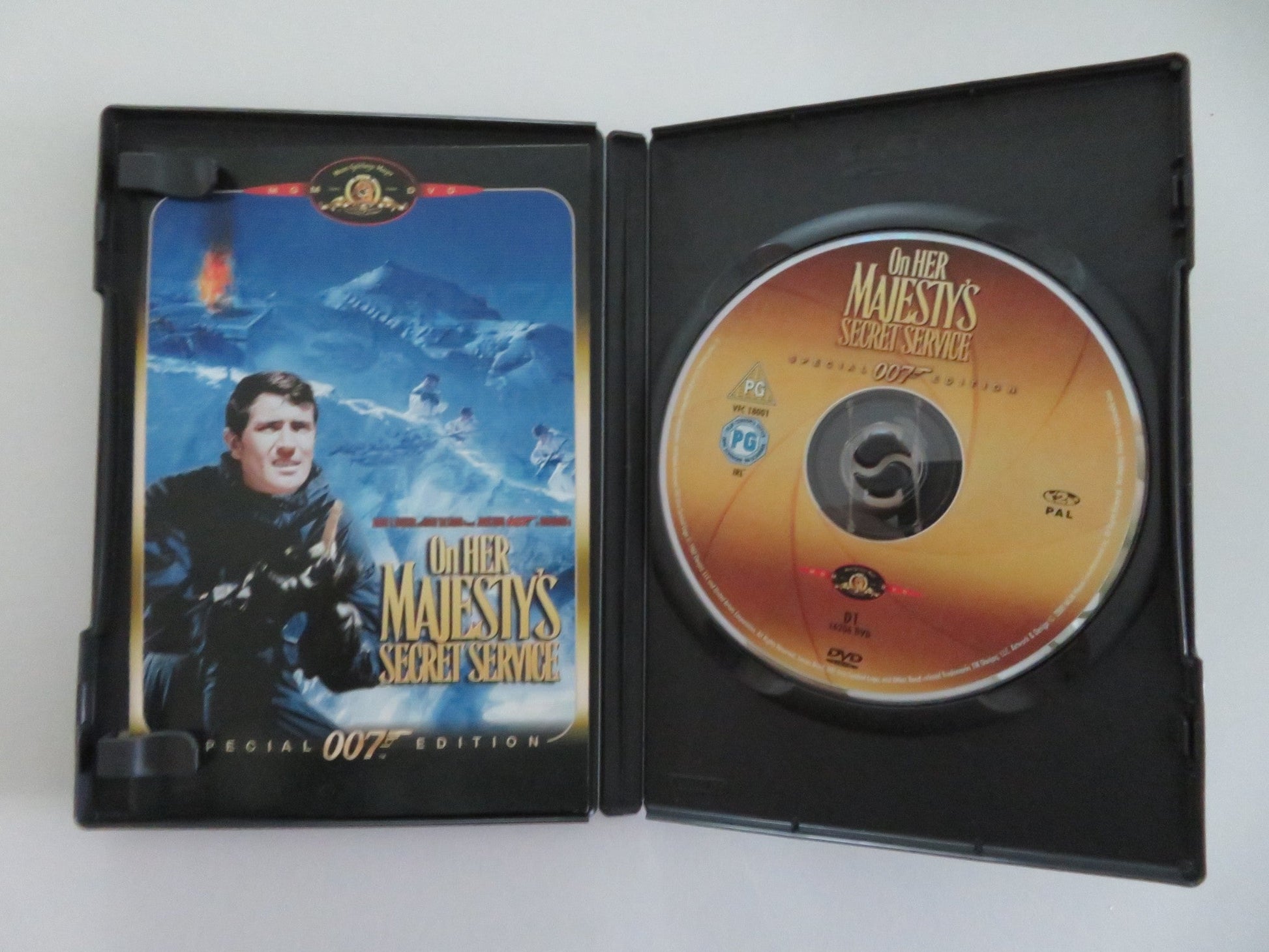 ON HER MAJESTY'S SECRET SERVICE - SPECIAL 007 EDITION (DVD) BOND 1969 REGION 2 Movie posters