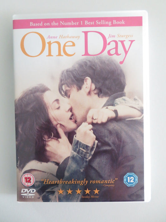 ONE DAY (DVD) ANNE HATHAWAY JIM STURGESS 2011 REGION 2,4 Movie posters