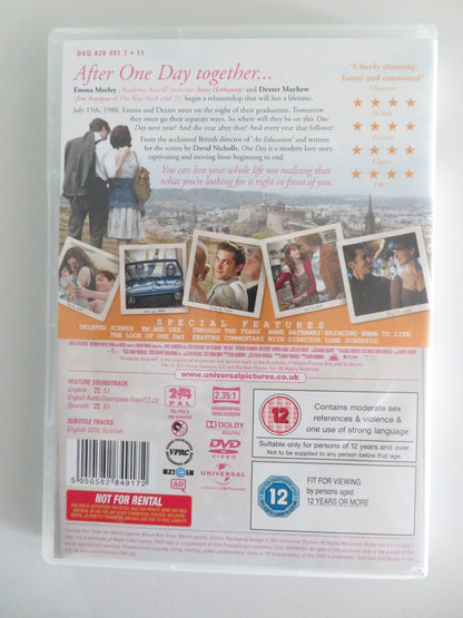 ONE DAY (DVD) ANNE HATHAWAY JIM STURGESS 2011 REGION 2,4 Movie posters