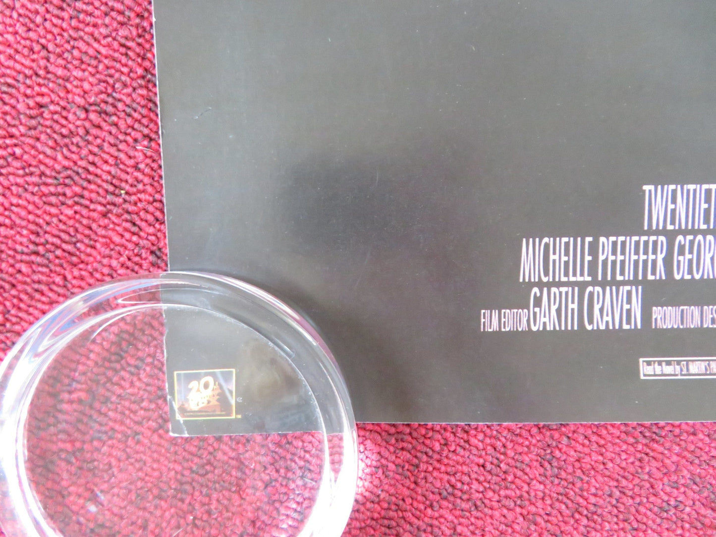 ONE FINE DAY VHS VIDEO POSTER ROLLED GEORGE CLOONEY MICHELLE PFEIFFER 1996 Rendezvous Cinema Movie posters