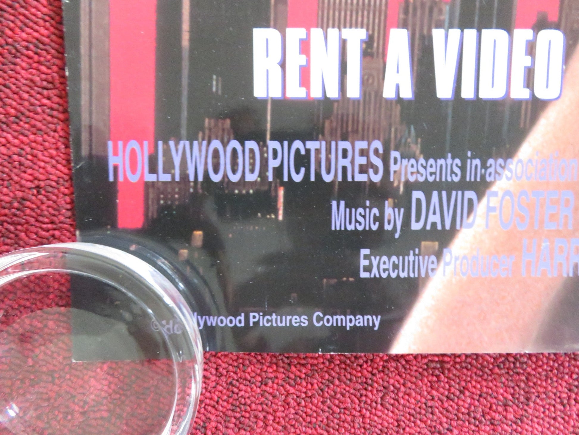 ONE GOOD COP VHS VIDEO POSTER ROLLED MICHAEL KEATON RENE RUSSO 1991 Rendezvous Cinema Movie posters