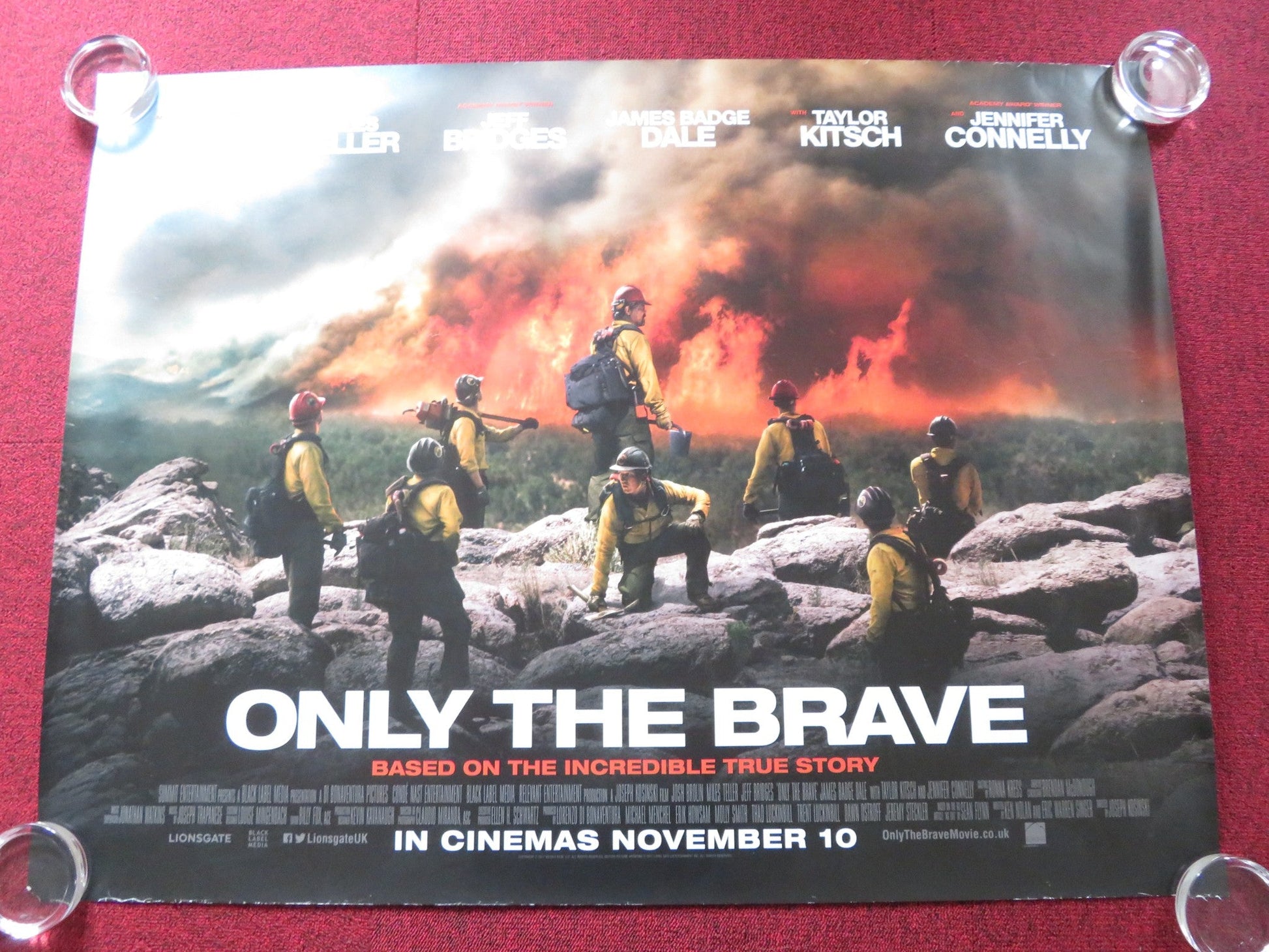 ONLY THE BRAVE - A UK QUAD ROLLED POSTER JOSH BROLIN MILES TELLER 2017 Rendezvous Cinema Movie posters