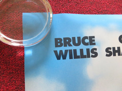 OVER THE HEDGE - B US ONE SHEET ROLLED POSTER BRUCE WILLIS STEVE CARELL 2006 Rendezvous Cinema Movie posters