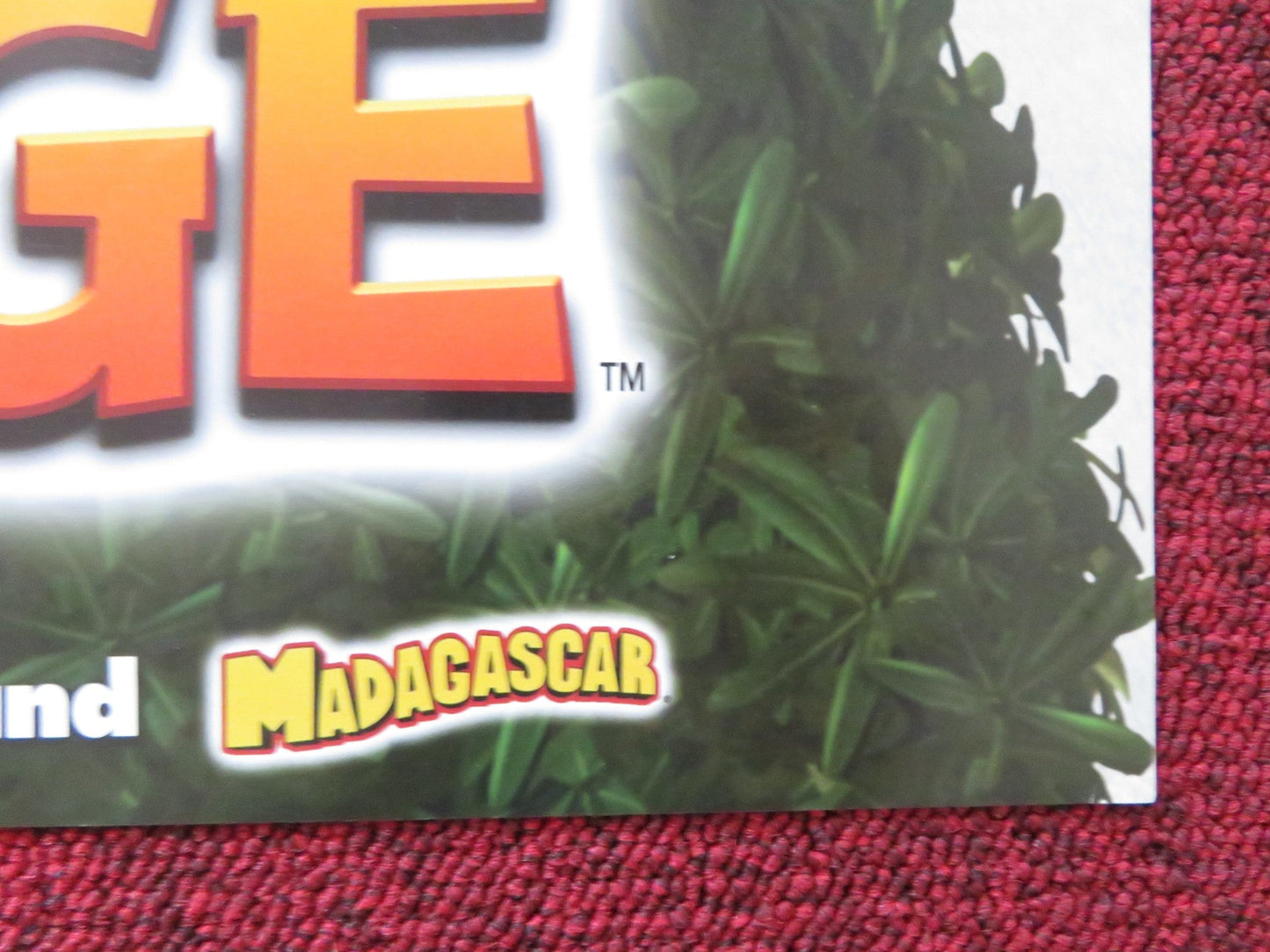 OVER THE HEDGE DVD POSTER BRUCE WILLIS STEVE CARELL 2006 Rendezvous Cinema Movie posters