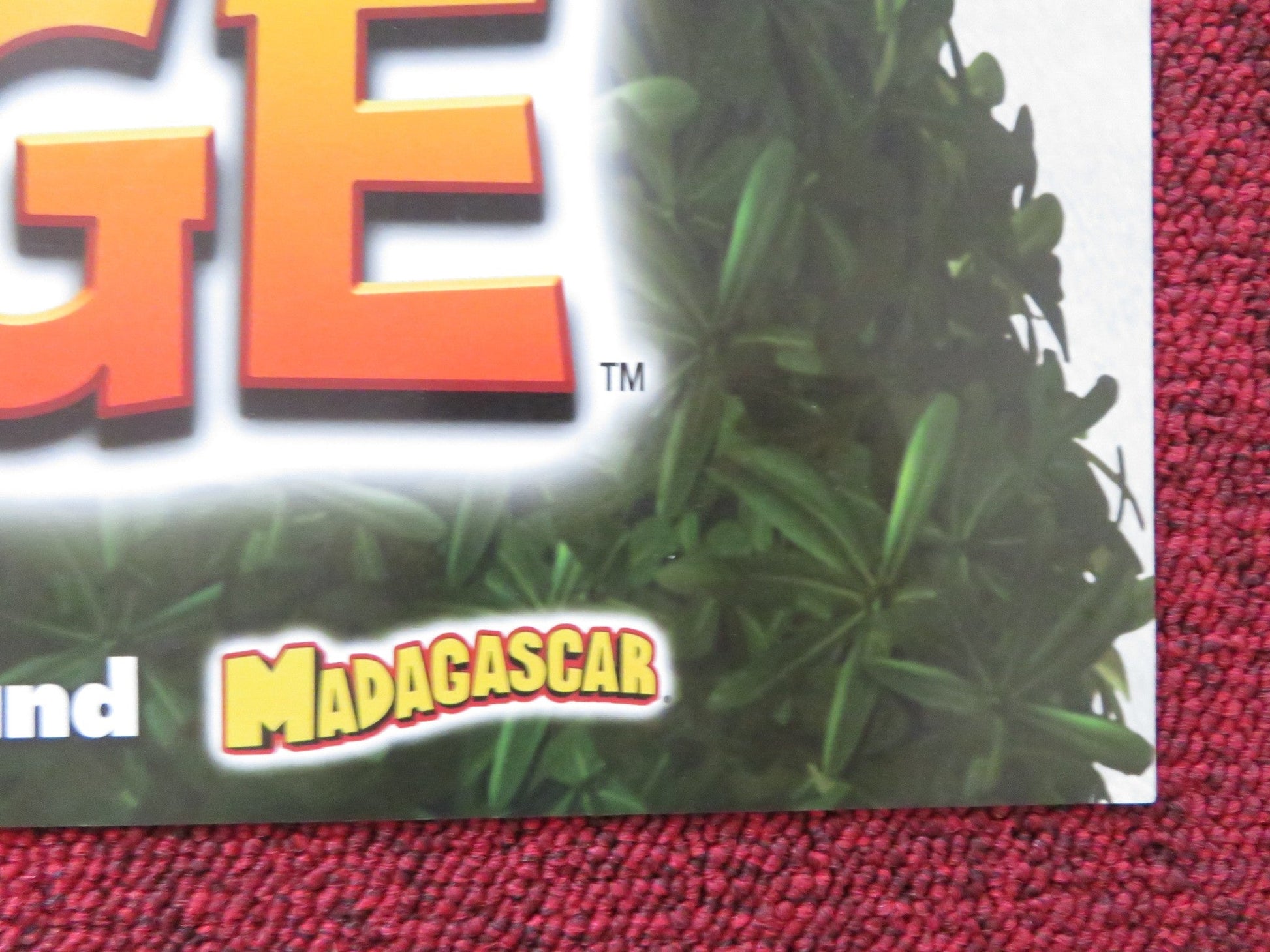 OVER THE HEDGE DVD POSTER BRUCE WILLIS STEVE CARELL 2006 Rendezvous Cinema Movie posters