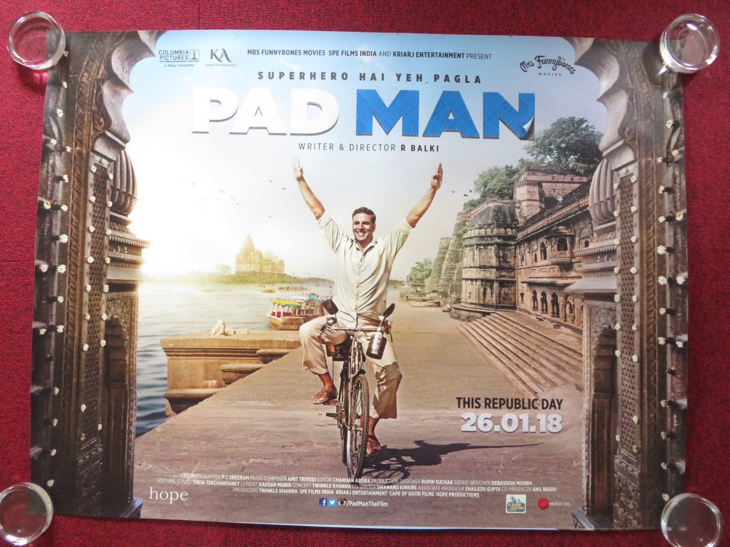 PAD MAN UK QUAD ROLLED POSTER AKSHAY KUMAR RADHIKA APTE 2018 Rendezvous Cinema Movie posters