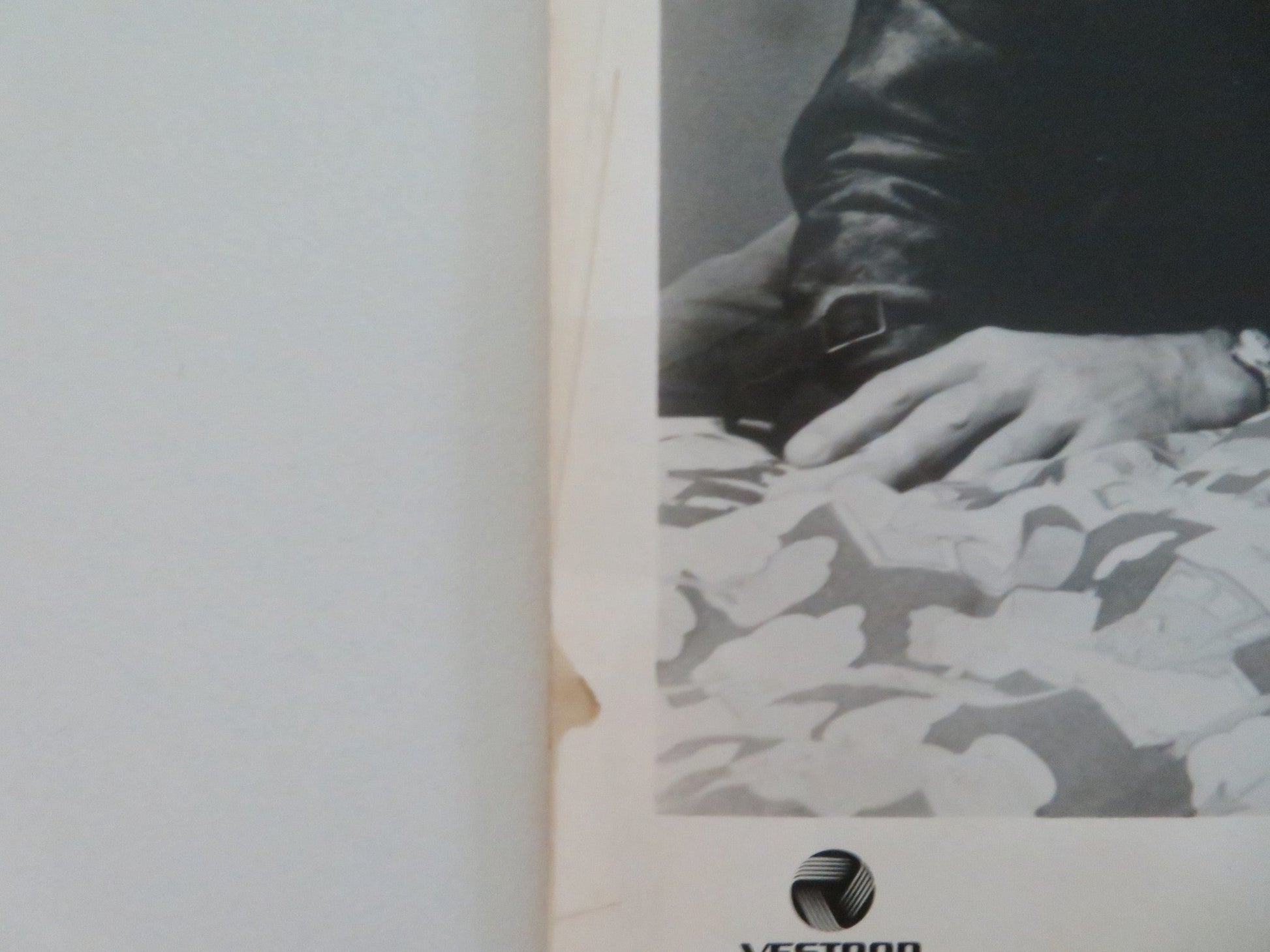 PAPERHOUSE - B MOVIE STILL PHOTO LOT OF 3 CHARLOTTE BURKE ELLIOTT SPIERS 1988 Movie posters