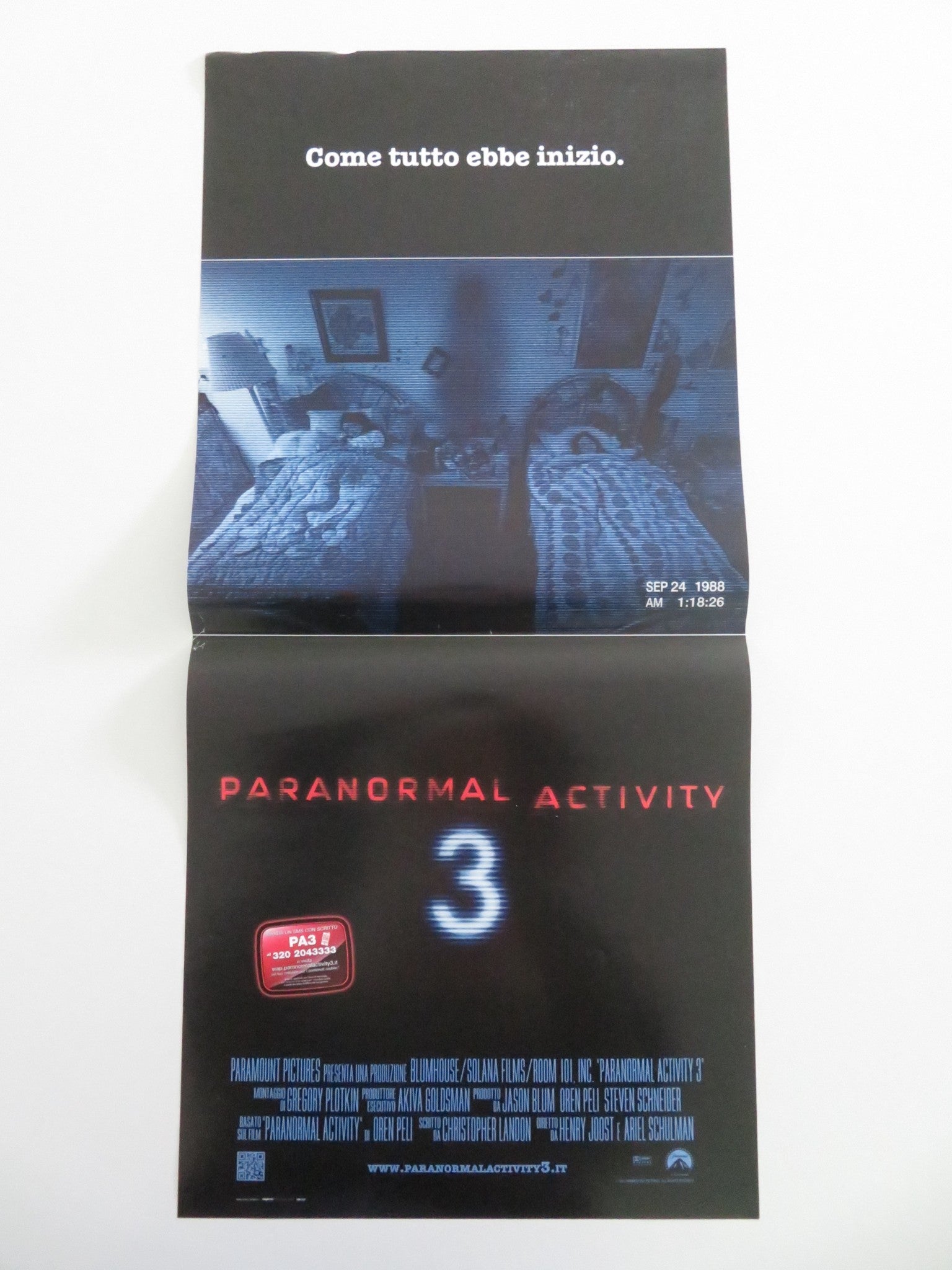 Paranormal Activity 3 Italian Locandina Poster Lauren Bittner 2011 Movie posters