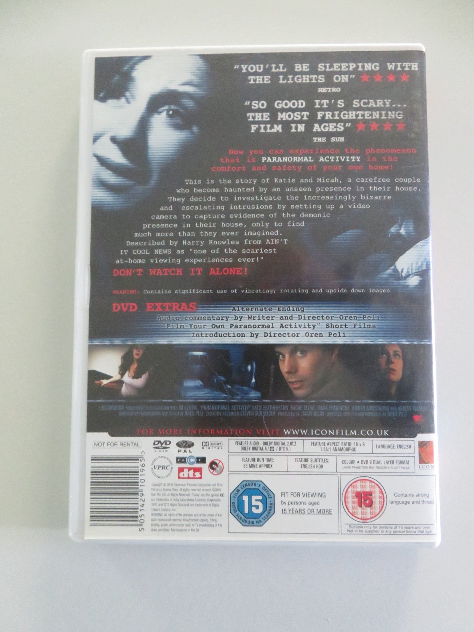 PARANORMAL ACTIVITY (DVD) KATIE FEATHERSTON MICAH SLOAT 2007 REGION 2 Movie posters