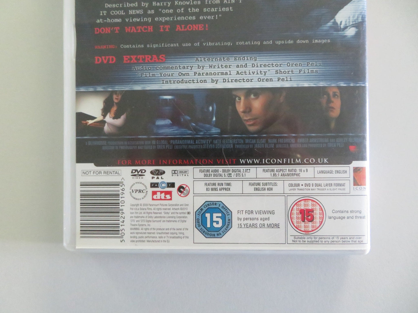 PARANORMAL ACTIVITY (DVD) KATIE FEATHERSTON MICAH SLOAT 2007 REGION 2 Movie posters