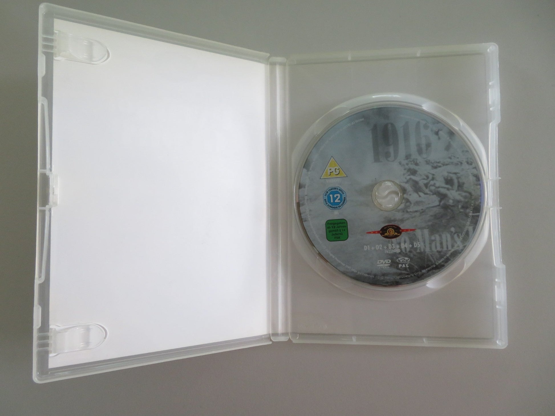 PATHS OF GLORY (DVD) KIRK DOUGLAS RALPH MEEKER 1957 REGION 2 Movie posters