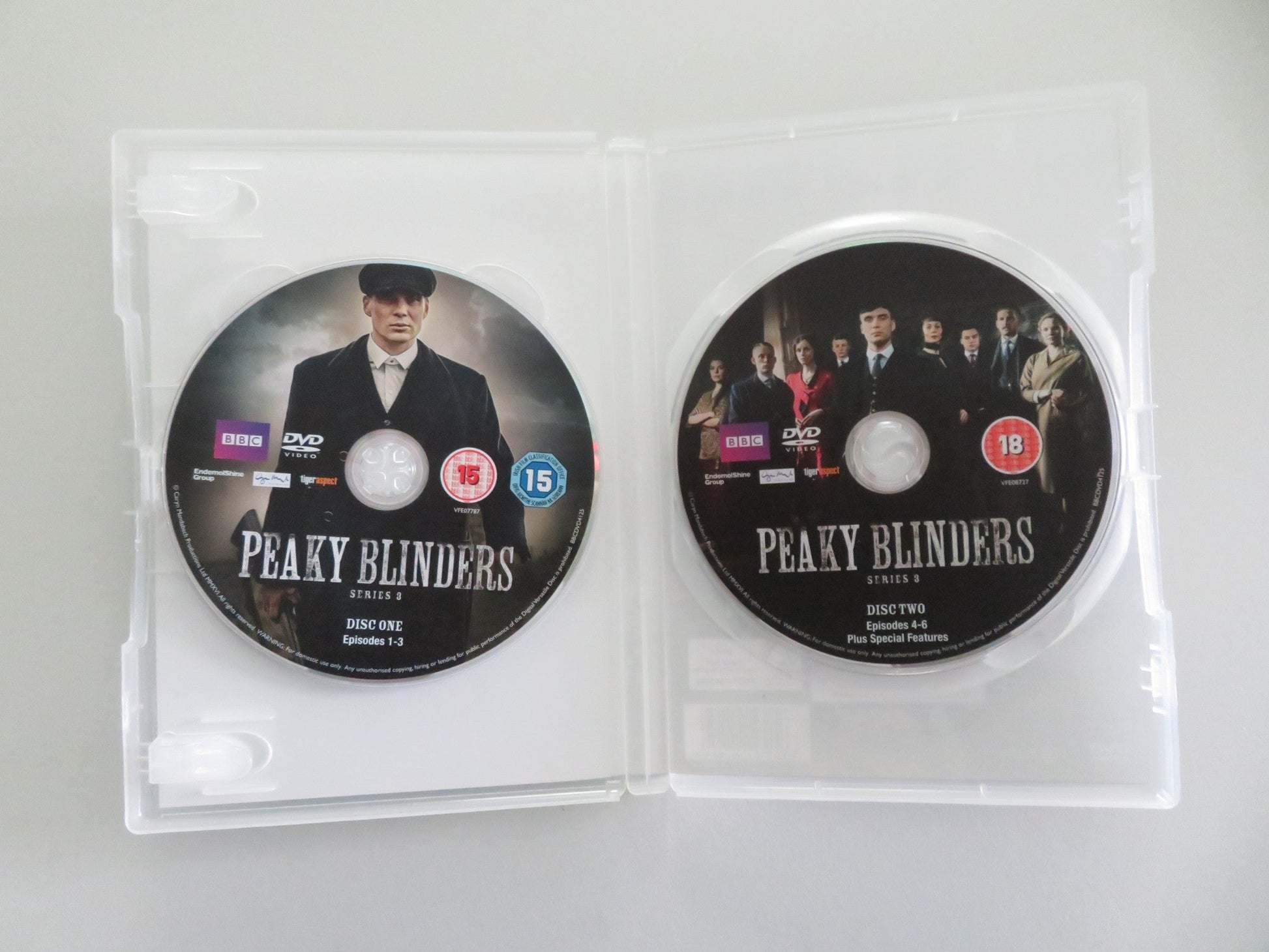 PEAKY BLINDERS - SERIES 3 (DVD) CILLIAN MURPHY HELEN MCCRORY 2016 REGION 2 - Rendezvous Cinema