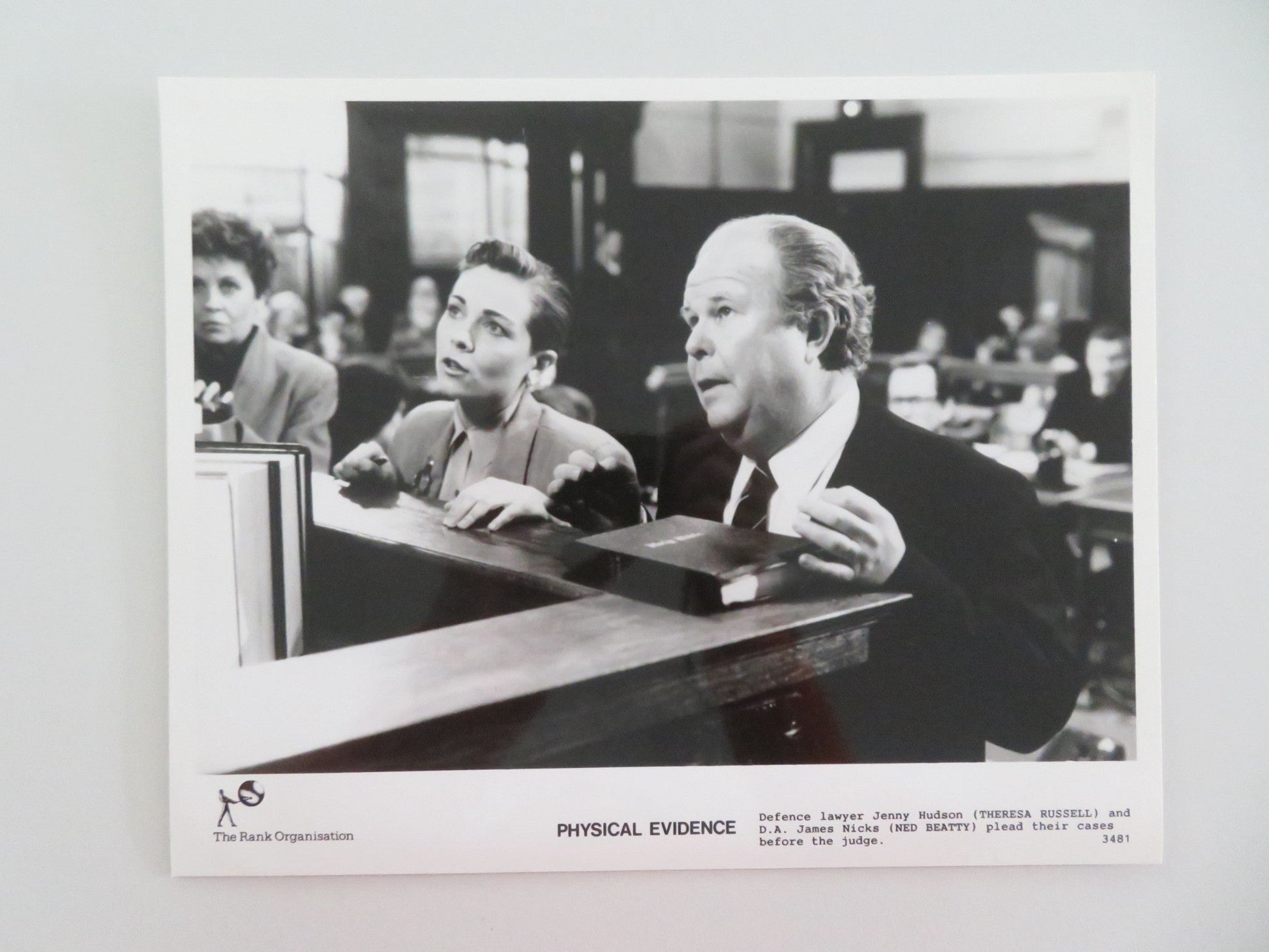 PHYSICAL EVIDENCE MOVIE STILL PHOTO LOT OF 7 BURT REYNOLDS THERESA RUSSELL 1989 Movie posters