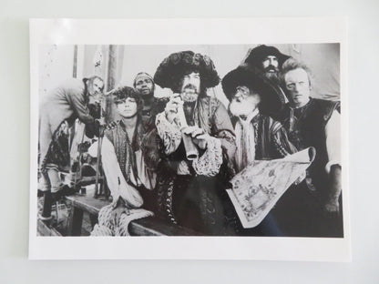 Pirates - B Movie Still Photo Lot Of 4 Walter Matthau Cris Campion 1986 Movie posters