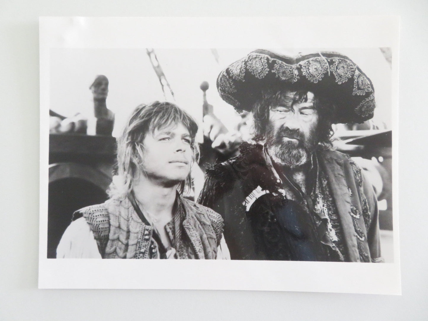 Pirates - B Movie Still Photo Lot Of 4 Walter Matthau Cris Campion 1986 Movie posters