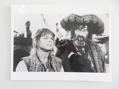 Pirates - B Movie Still Photo Lot Of 4 Walter Matthau Cris Campion 1986 Movie posters