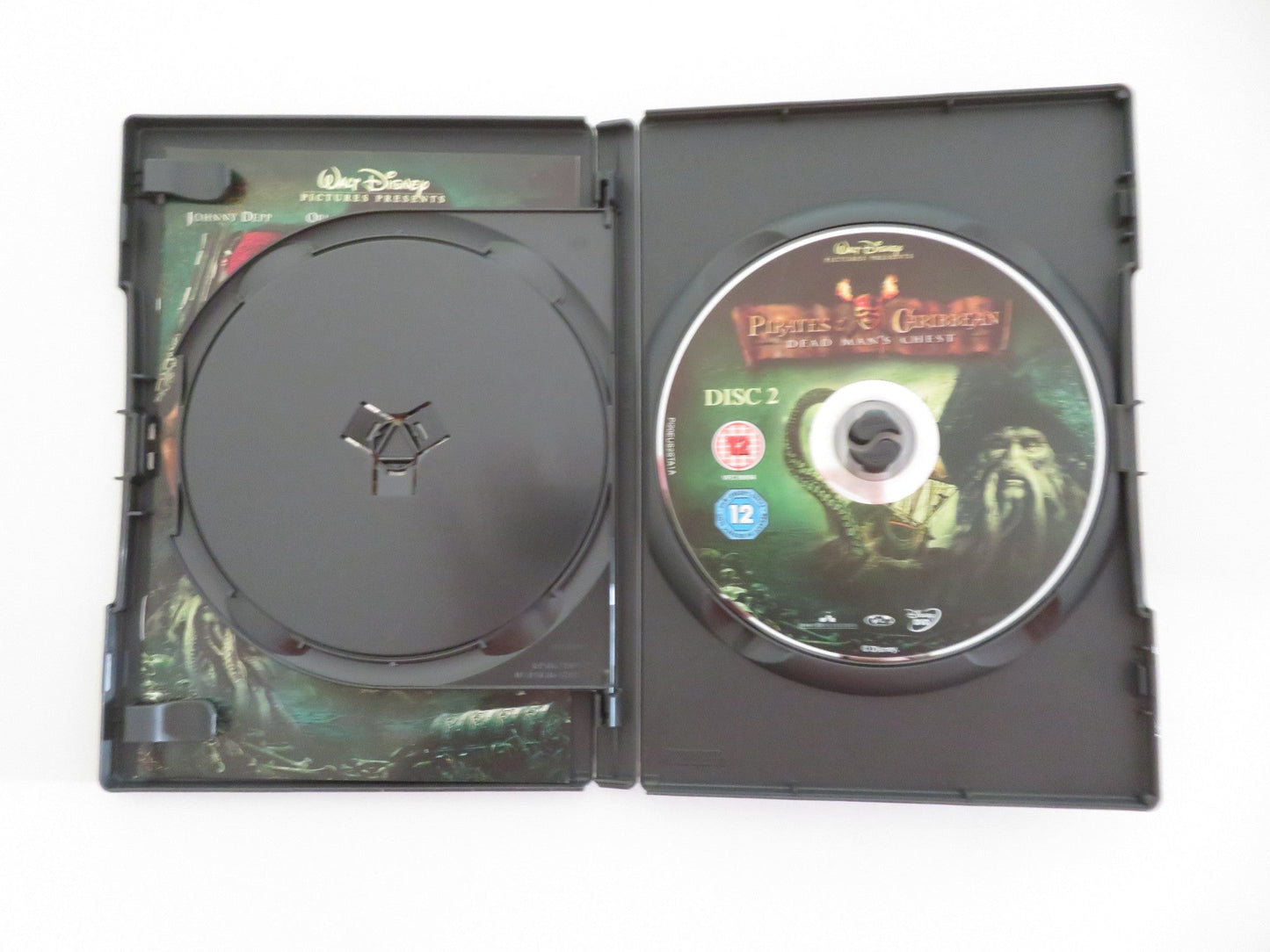 PIRATES OF THE CARIBBEAN: DEAD MAN'S CHEST - B - 2 DISCS (DVD) 2006 REGION 2 - Rendezvous Cinema