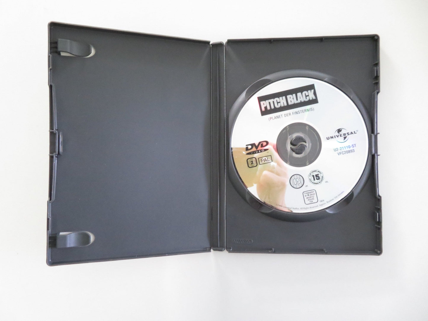 PITCH BLACK (DVD) VIN DIESEL RADHA MITCHELL 2000 REGION 2 Movie posters