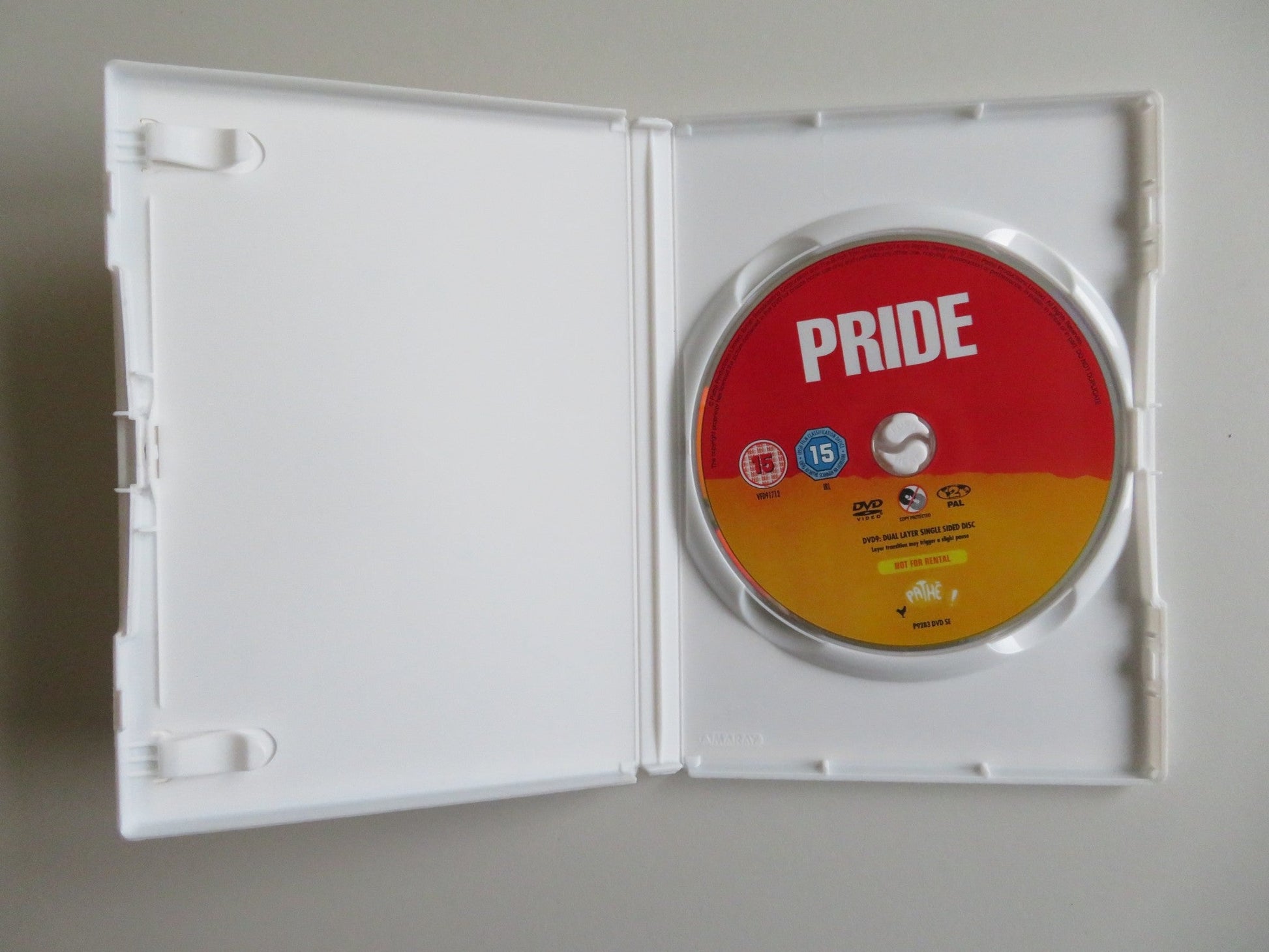 PRIDE (DVD) IMELDA STAUNTON DOMINIC WEST 2014 REGION 2 Movie posters