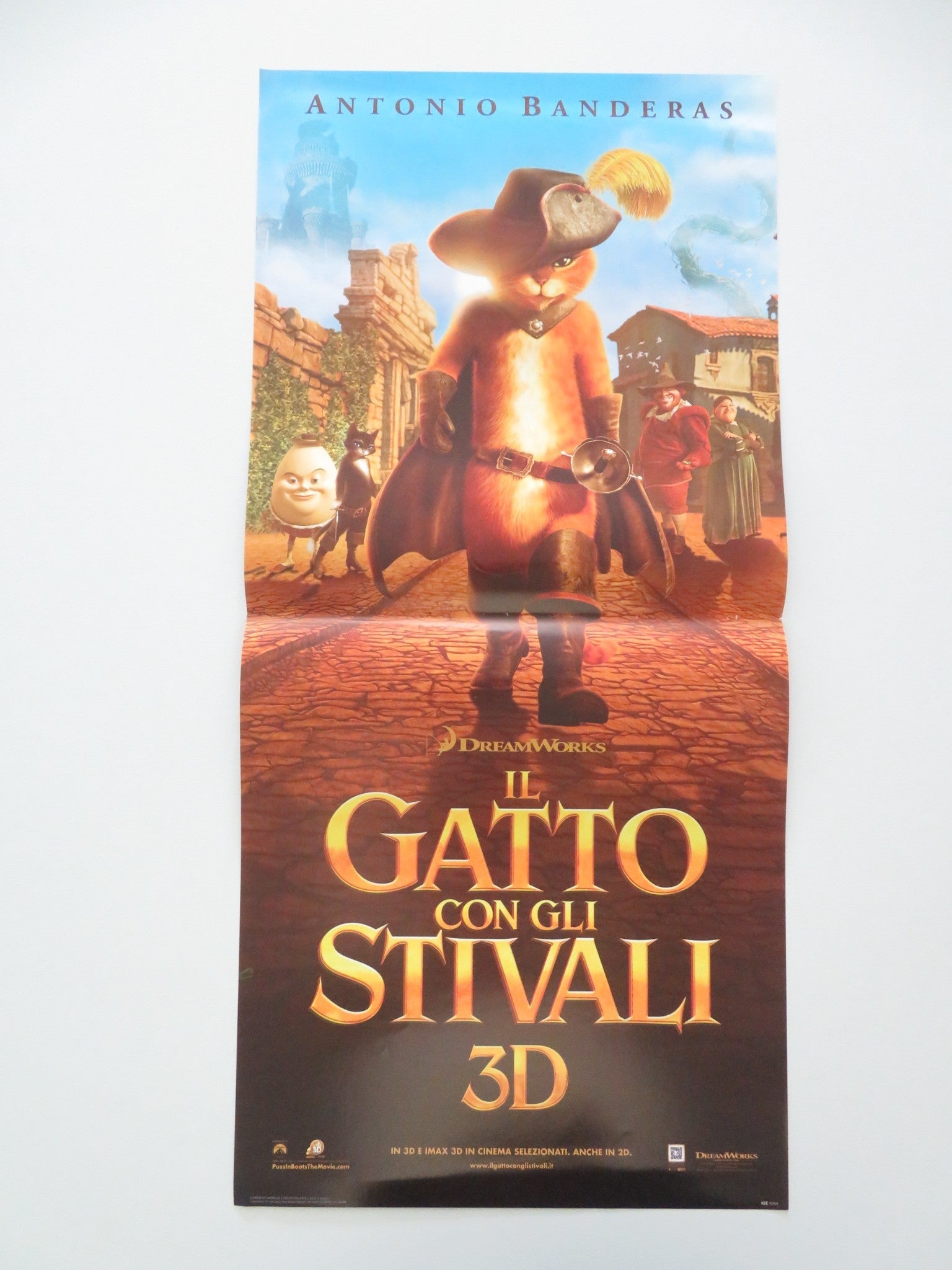 Puss In Boots ITALIAN LOCANDINA POSTER Antonio Banderas Salma Hayek 2011 Movie posters