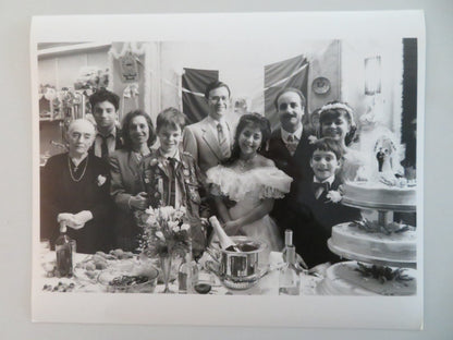 QUEEN OF HEARTS - A MOVIE STILL PHOTO LOT OF 9 VITTORIO DUSE JOSEPH LONG 1989 Movie posters