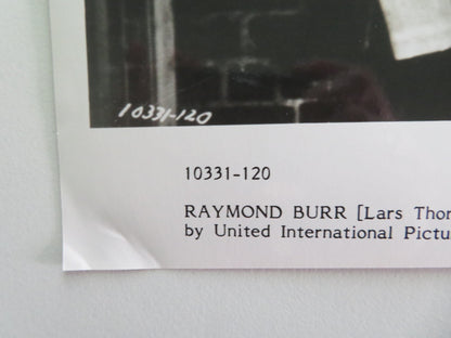 READ WINDOW MOVIE STILL PHOTO LOT OF 2 JAMES STEWART RAYMOND BURR R1983 Movie posters