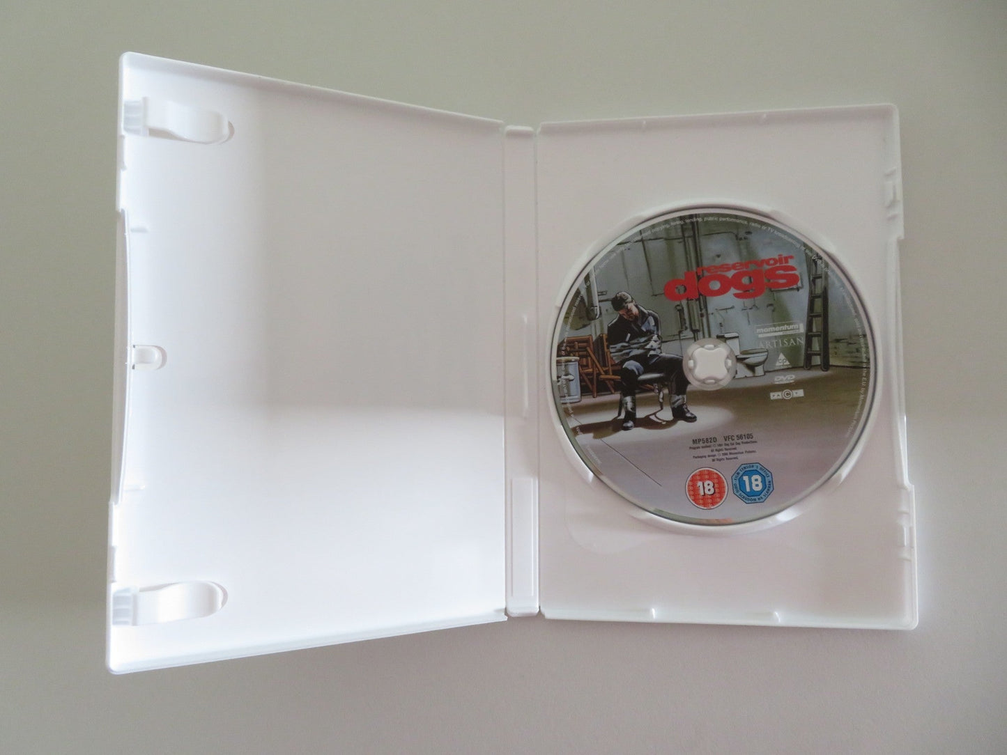 RESERVOIR DOGS (DVD) HARVEY KEITEL MICHAEL MADSEN TIM ROTH 1992 REGION 2 - Rendezvous Cinema