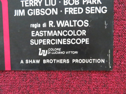 RETURN OF THE ONE - ARMED SWORDSMAN ITALIAN FOTOBUSTA POSTER JIMMY WANG YU 1979 Rendezvous Cinema Movie posters