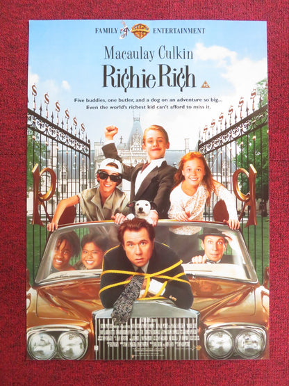 RICHIE RICH VHS VIDEO POSTER MACAULAY CULKIN JOHN LARROQUETTE 1994 Rendezvous Cinema Movie posters