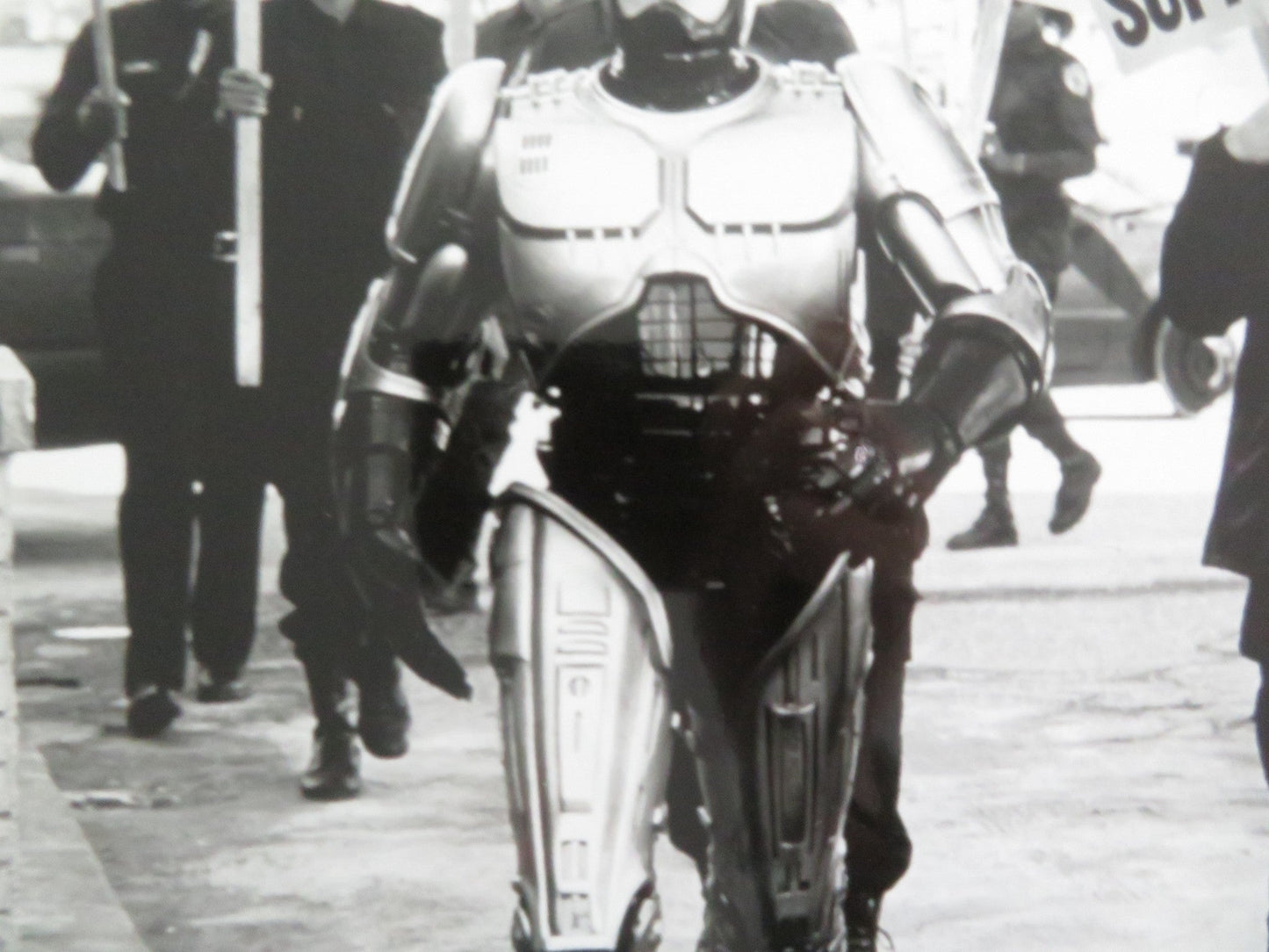 ROBOCOP 2 MOVIE STILL PHOTO PETER WELLER NANCY ALLEN 1990 Movie posters
