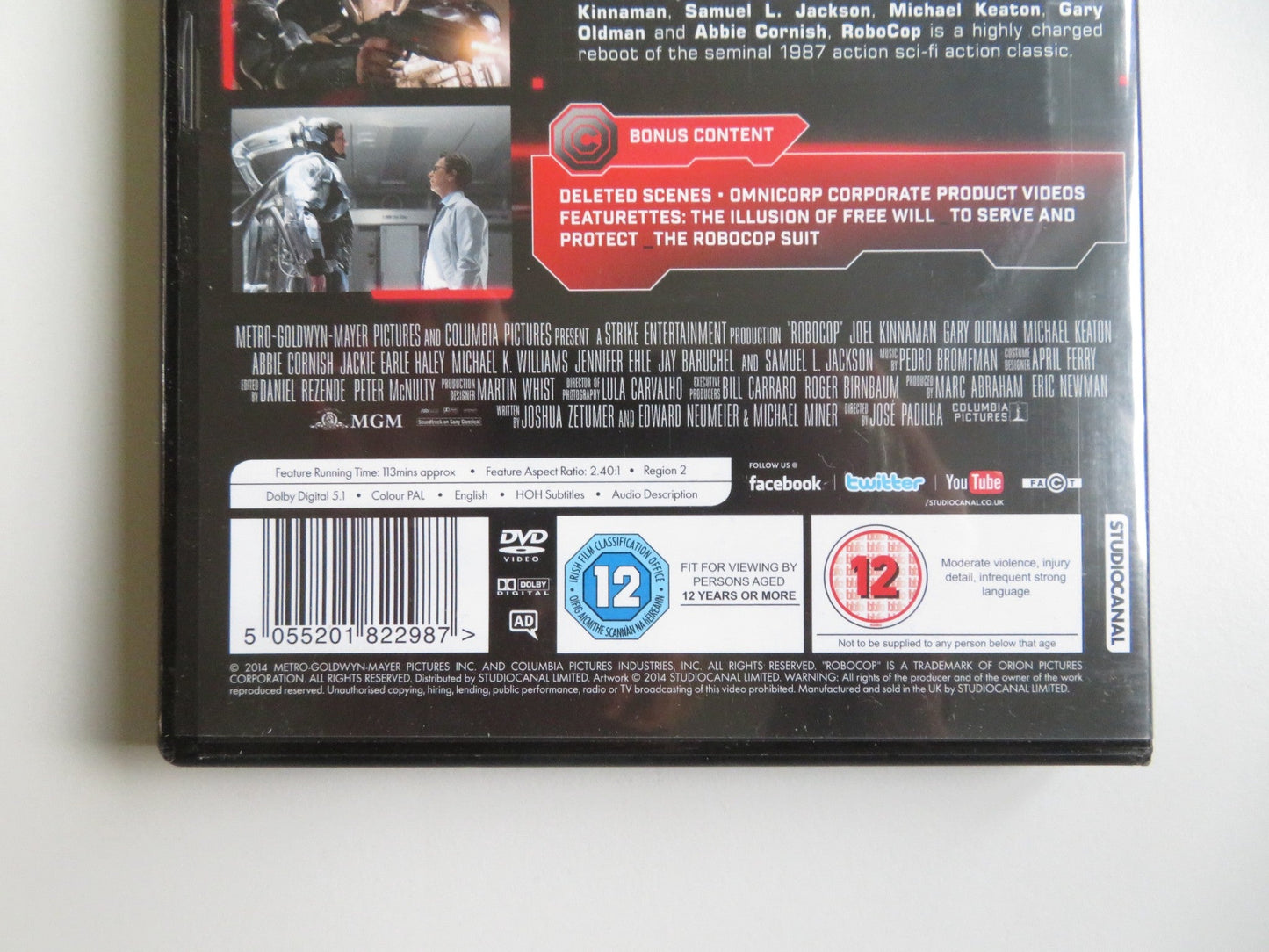 ROBOCOP (DVD) JOEL KINNAMAN MICHAEL KEATON GARY OLDMAN 2014 REGION 2 - Rendezvous Cinema