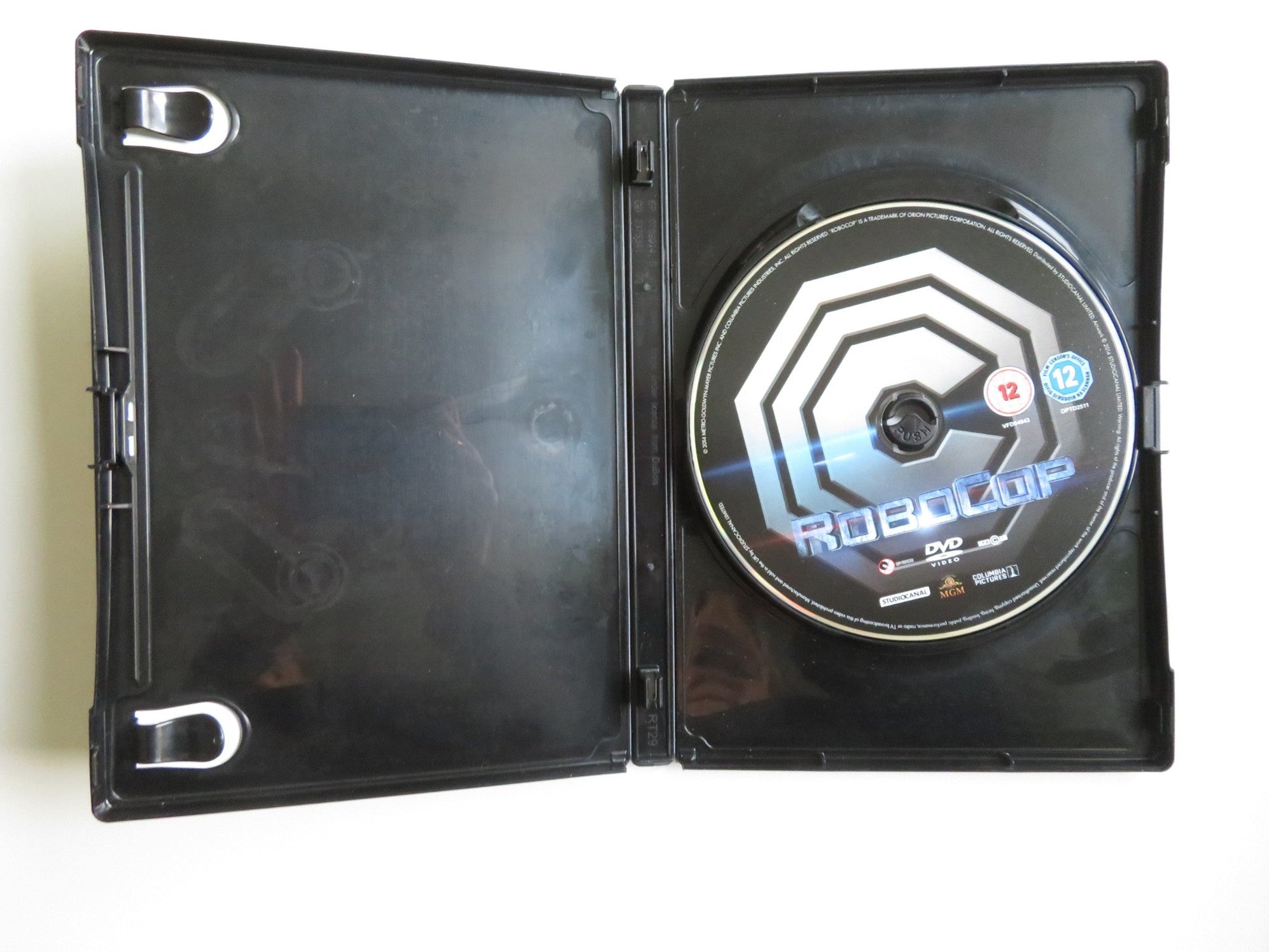 ROBOCOP (DVD) JOEL KINNAMAN MICHAEL KEATON GARY OLDMAN 2014 REGION 2 - Rendezvous Cinema