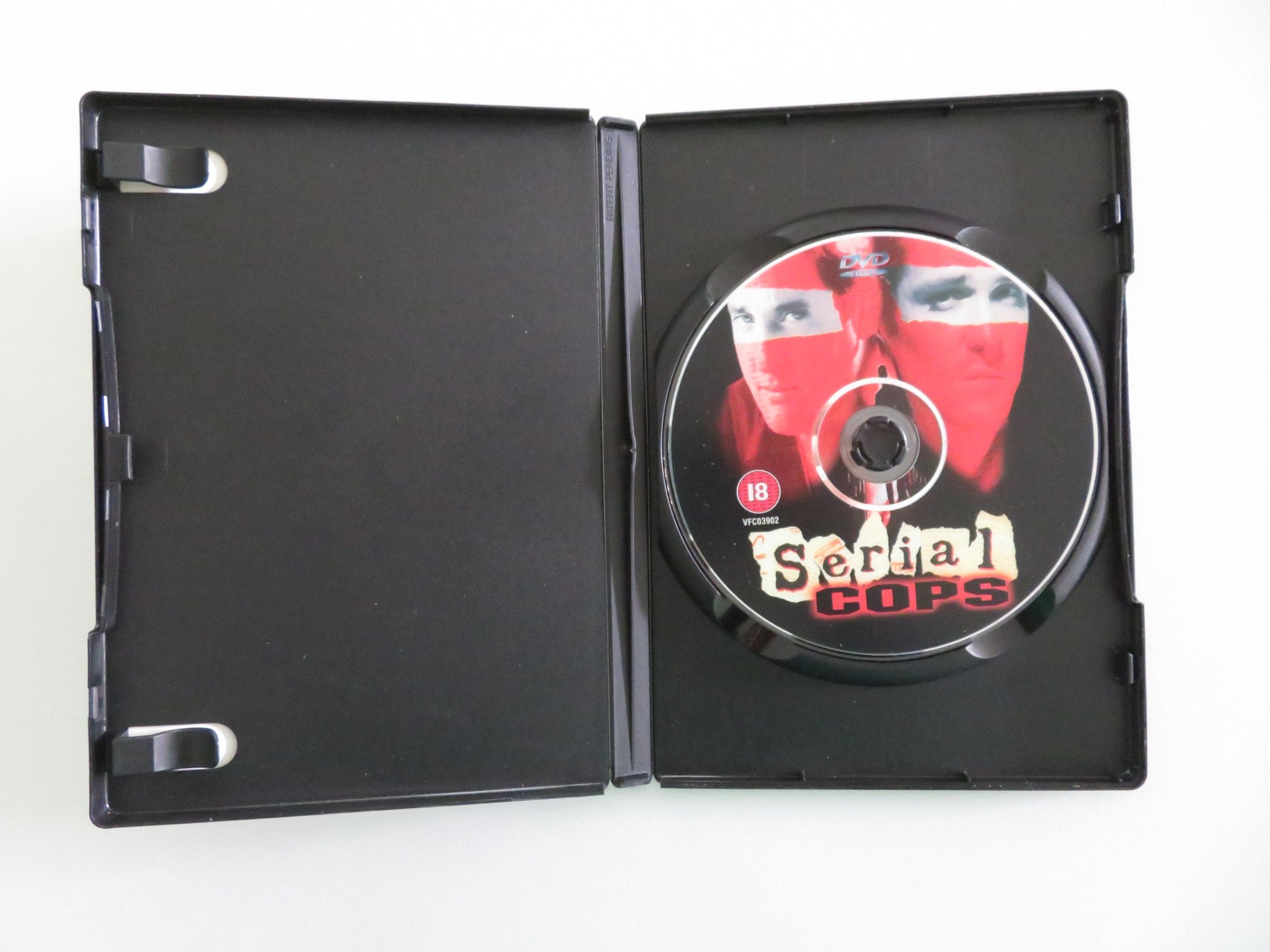 SERIAL COPS (DVD) MICHAEL MADSEN CHRIS PENN 1997 REGION 2 – Rendezvous ...