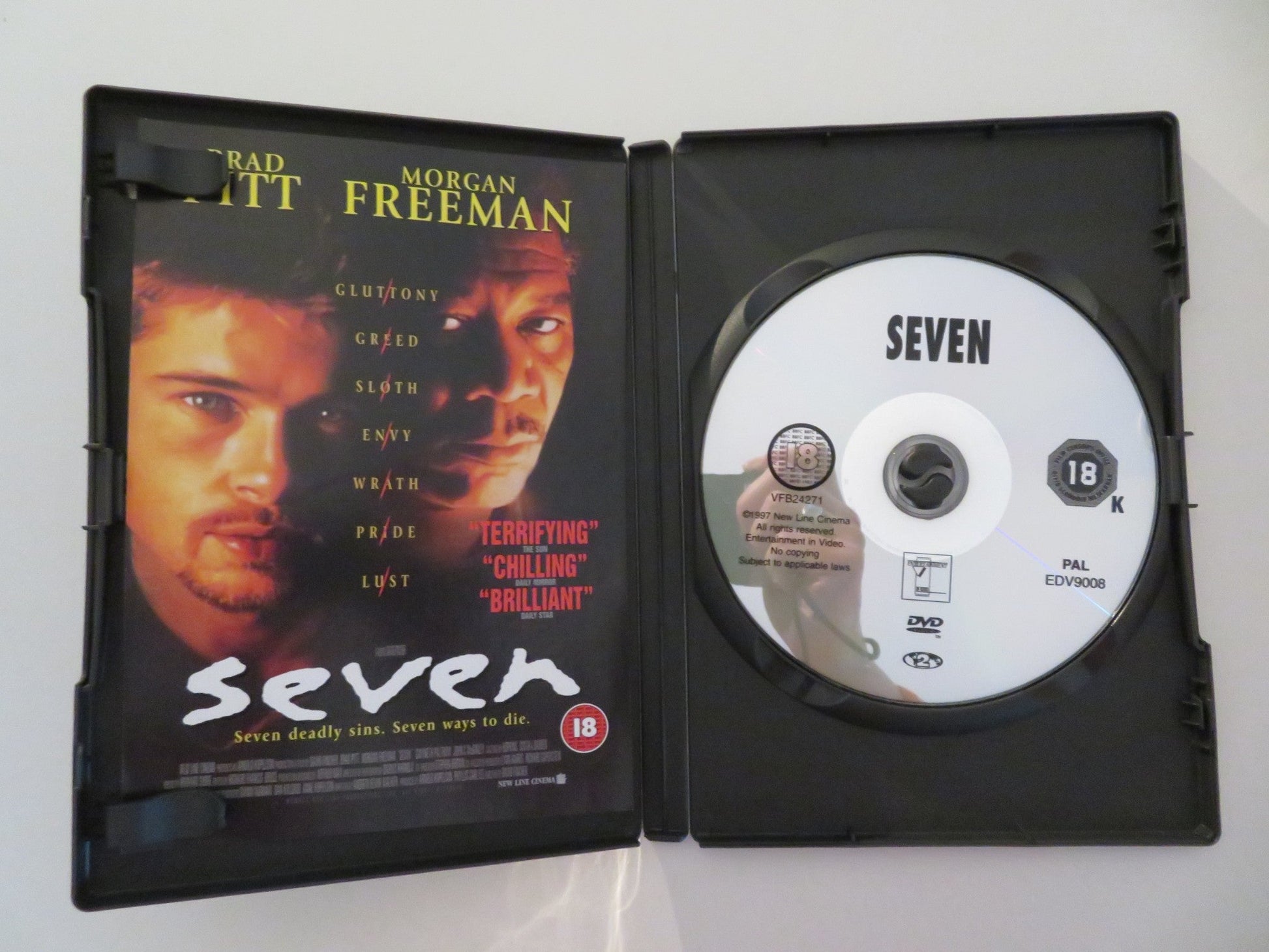 SEVEN (DVD) BRAD PITT MORGAN FREEMAN 1995 REGION 2 Movie posters