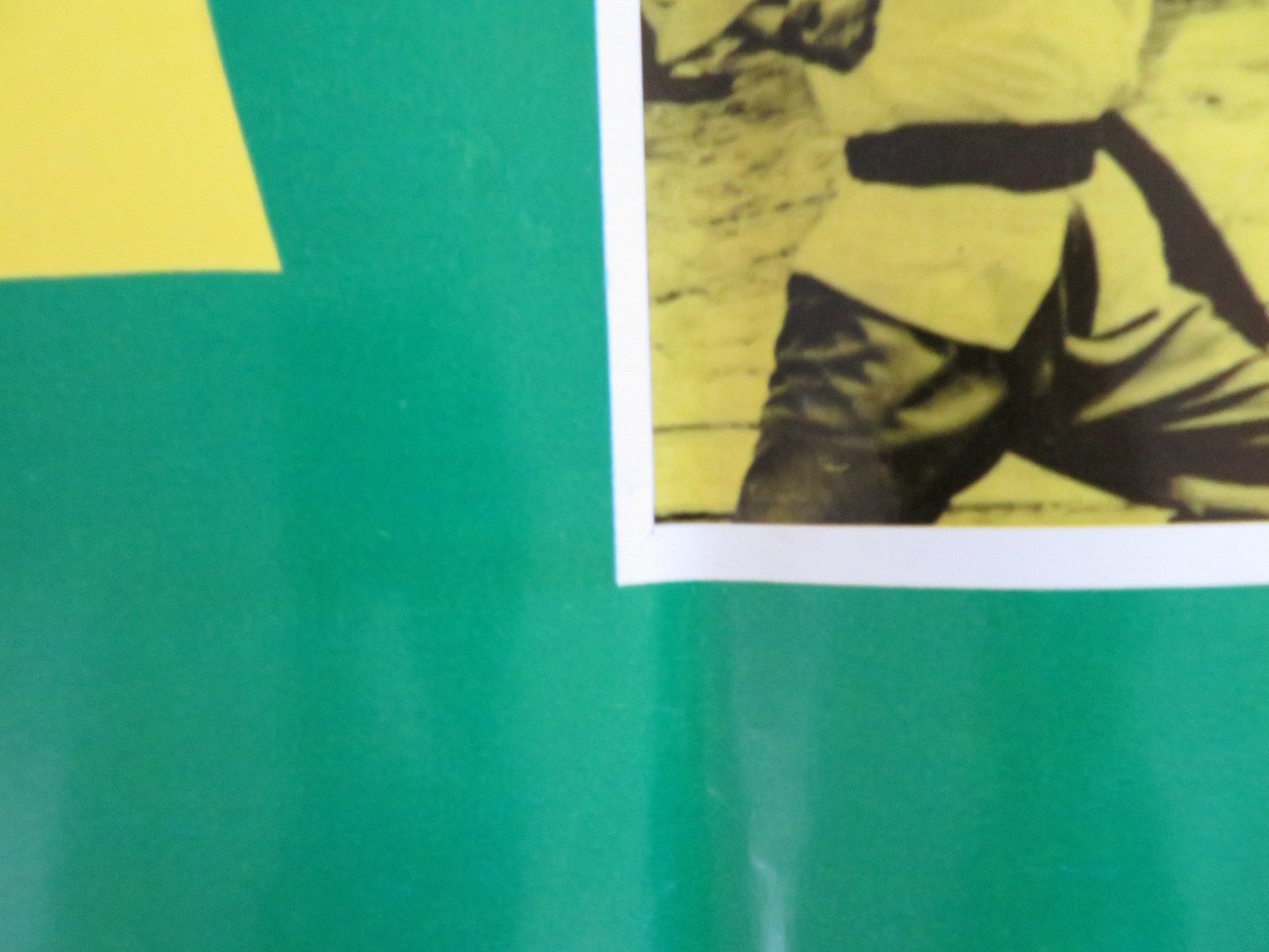 SHAOLIN TEMPLE - A ITALIAN FOTOBUSTA POSTER ALEXANDER SENG NORAL WALL 1978 Rendezvous Cinema Movie posters