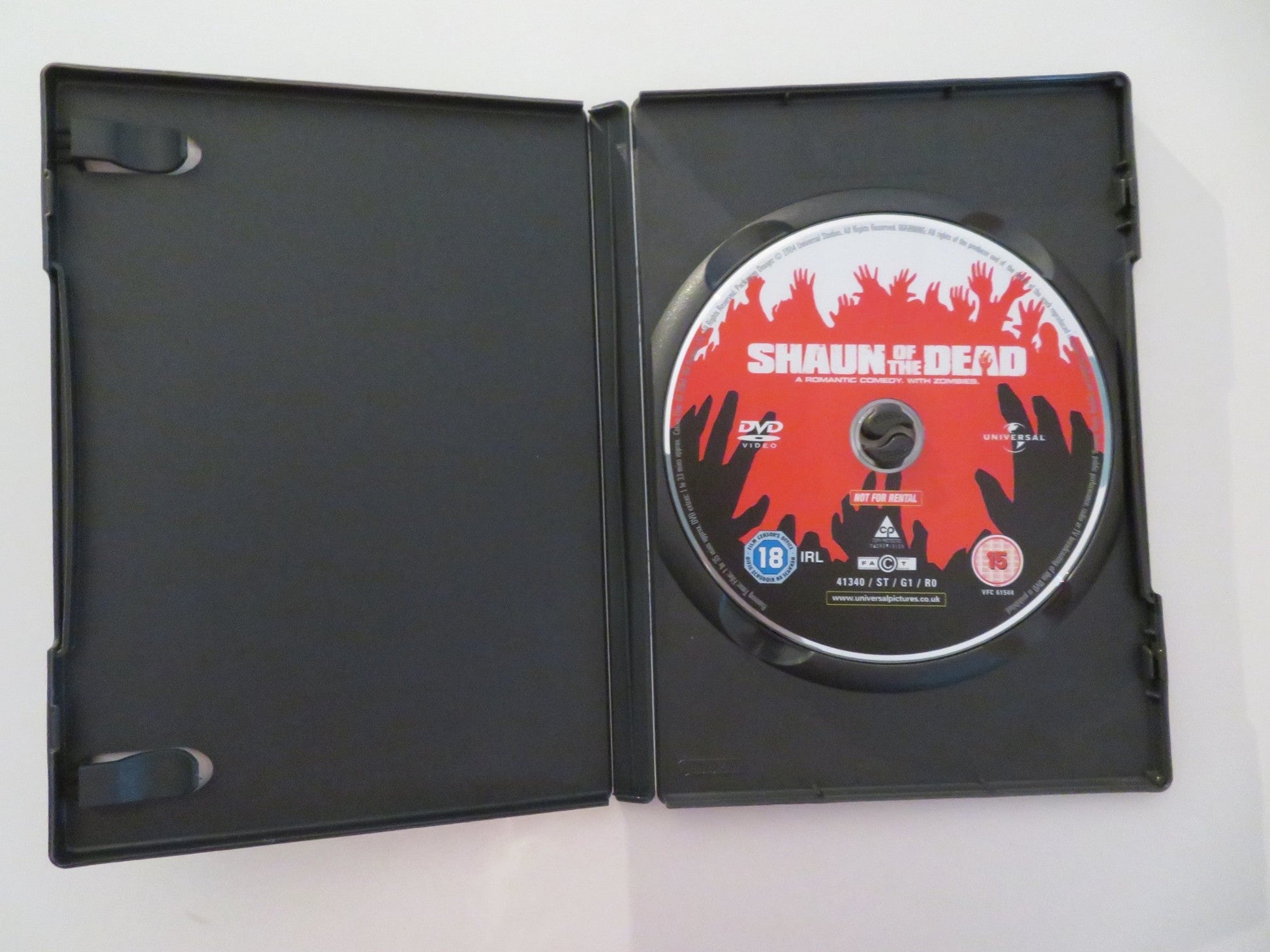 SHAUN OF THE DEAD (DVD) SIMON PEGG NICK FROST 2004 REGION 2 Movie posters