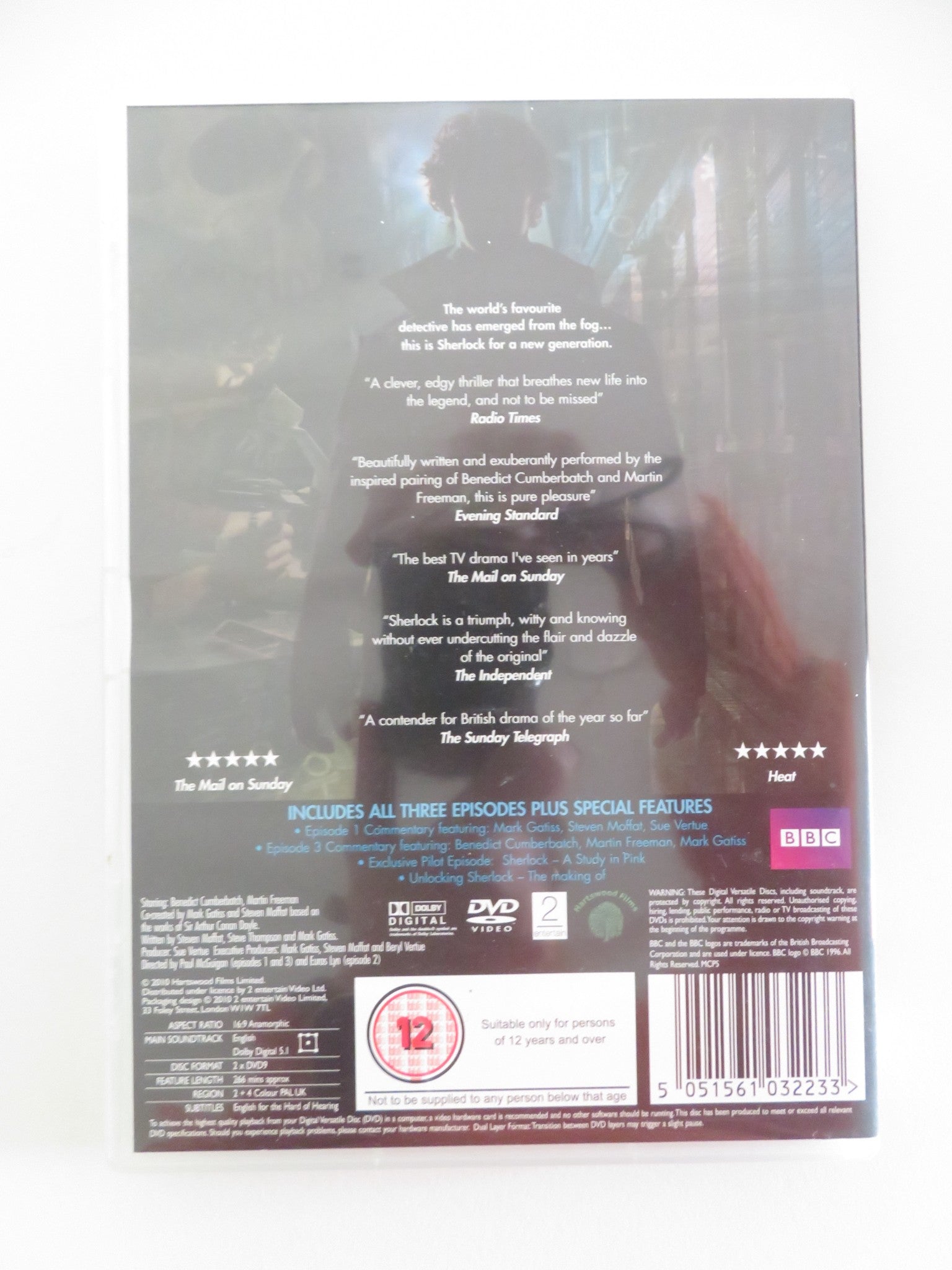 SHERLOCK - FIRST 3 EPISODES -2 DISCS (DVD) BENEDICT CUMBERBATCH 2010 REGION 2, 4 - Rendezvous Cinema