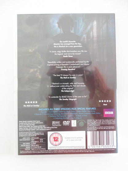SHERLOCK - FIRST 3 EPISODES -2 DISCS (DVD) BENEDICT CUMBERBATCH 2010 REGION 2, 4 - Rendezvous Cinema