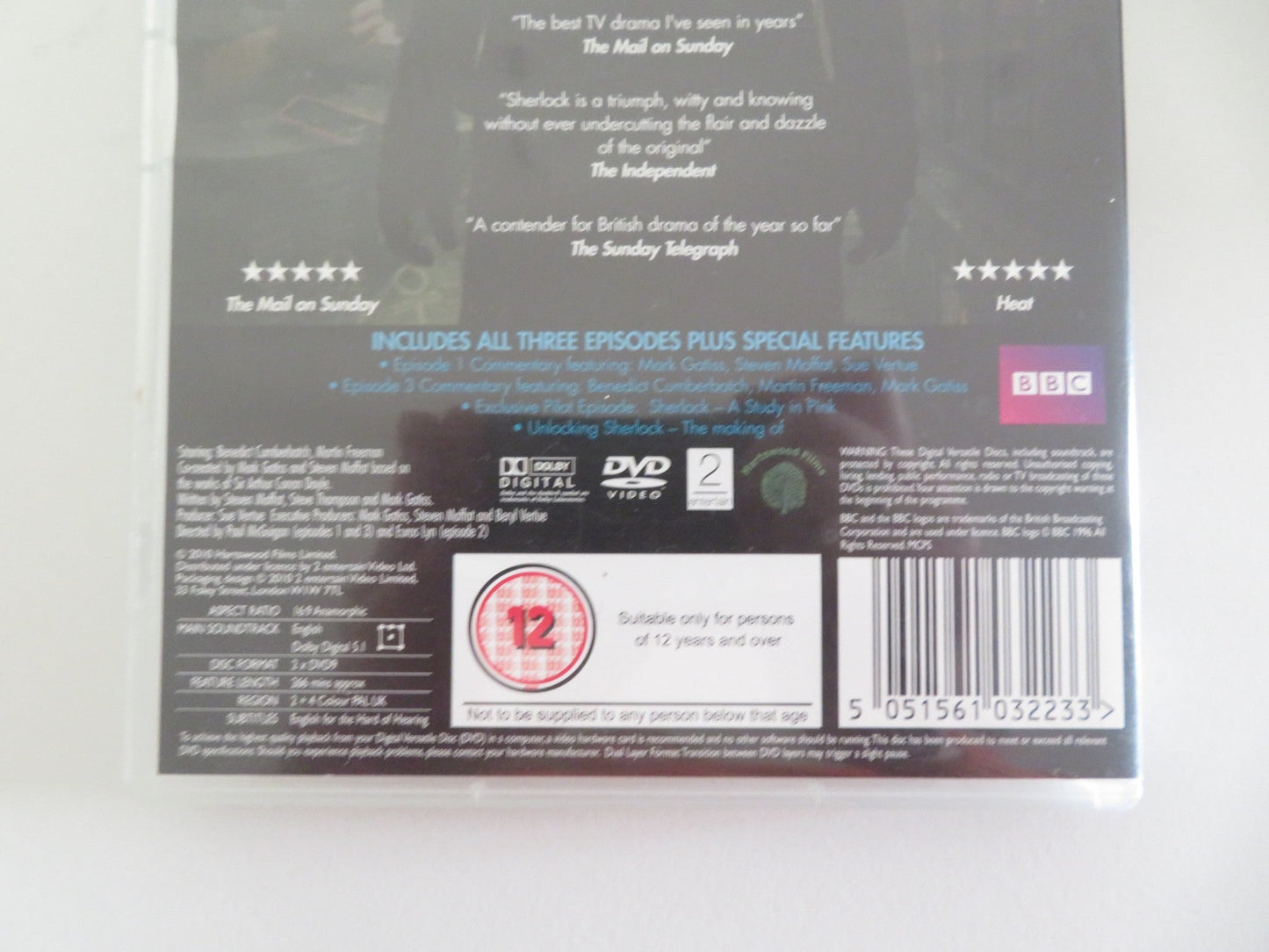 SHERLOCK - FIRST 3 EPISODES -2 DISCS (DVD) BENEDICT CUMBERBATCH 2010 REGION 2, 4 - Rendezvous Cinema