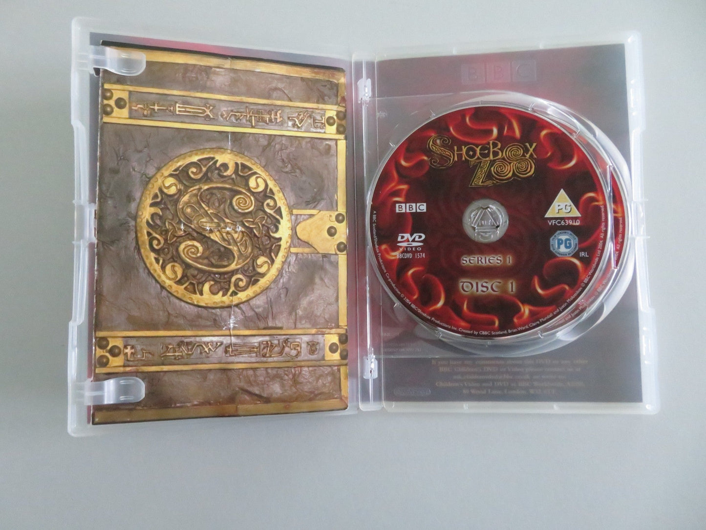 SHOEBOX ZOO COMPLETE SERIES 1 (DVD) VIVIEN ENDICOTT - DOUGLAS 2004 REGION 2, 4 Movie posters