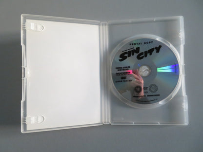 SIN CITY (DVD) BRUCE WILLIS BENICIO DEL TORO 2005 REGION 2 Movie posters