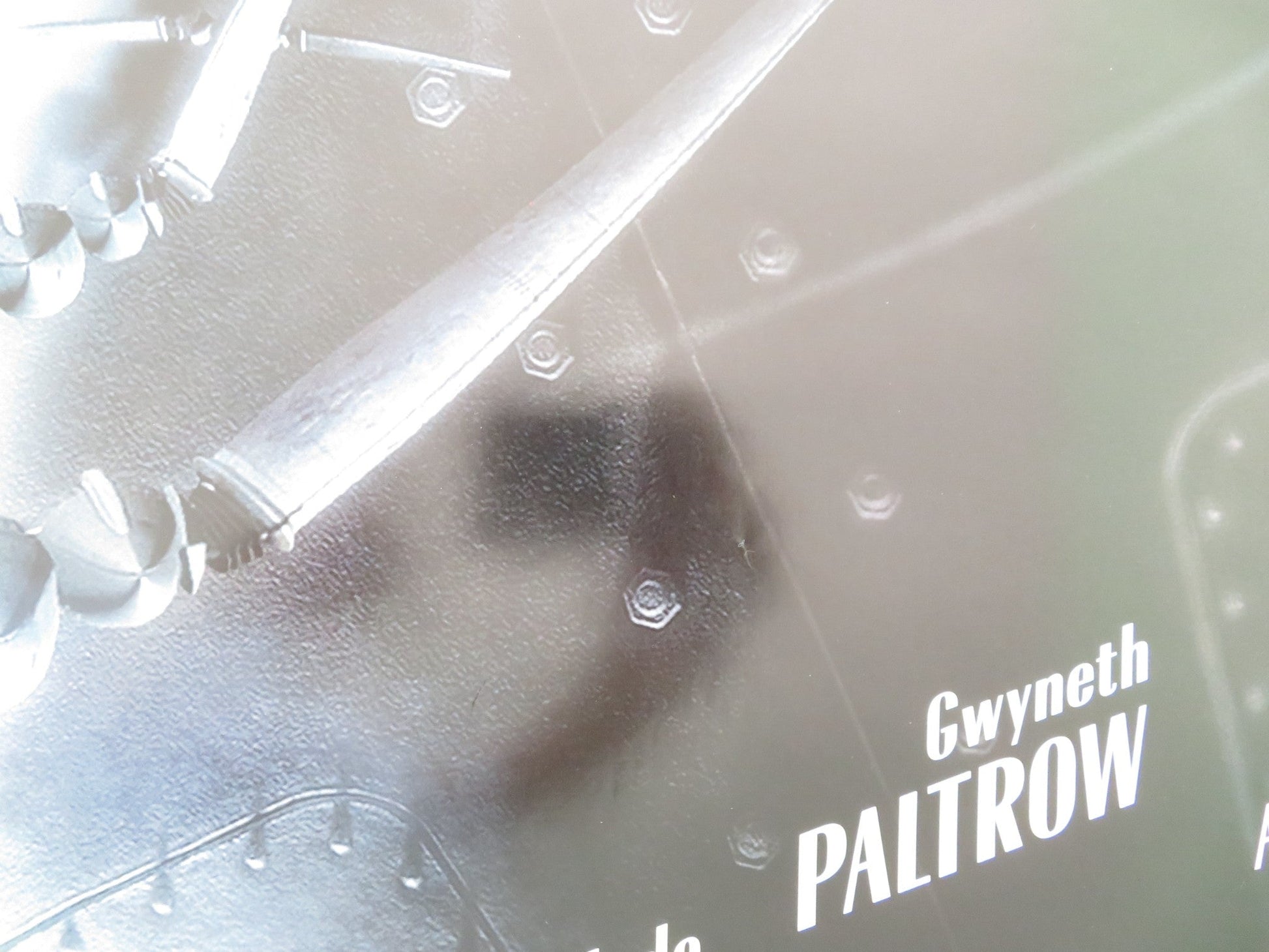 SKY CAPTAIN AND THE WORLD OF TOMORROW - B US ONE SHEET ROLLED POSTER LAW 2004 Movie posters