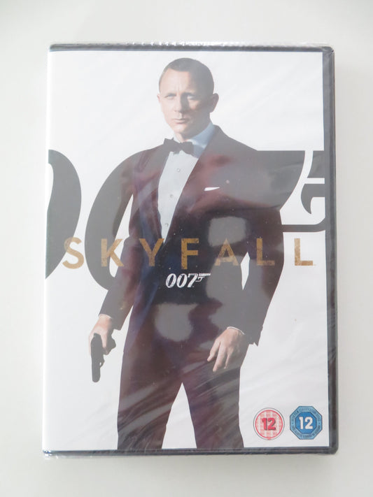 Skyfall - B (DVD) 007 Daniel Craig Javier Bardem Naomie Harris 2012 Region 2 Movie posters